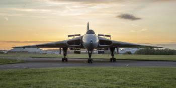 Vulcan XL426 Dam Busters Twilight Taxi-Run