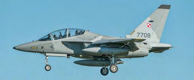 Poland orders more M-346s