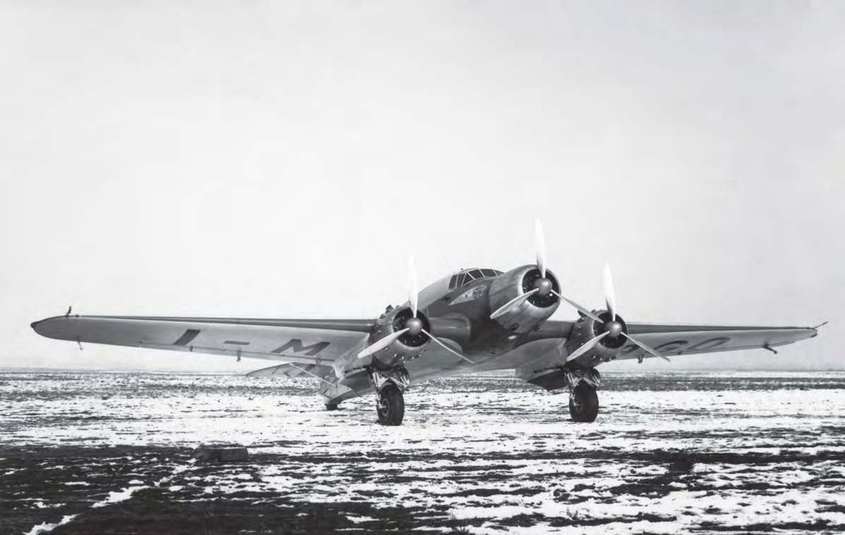 MacRobertson racer turned medium bomber