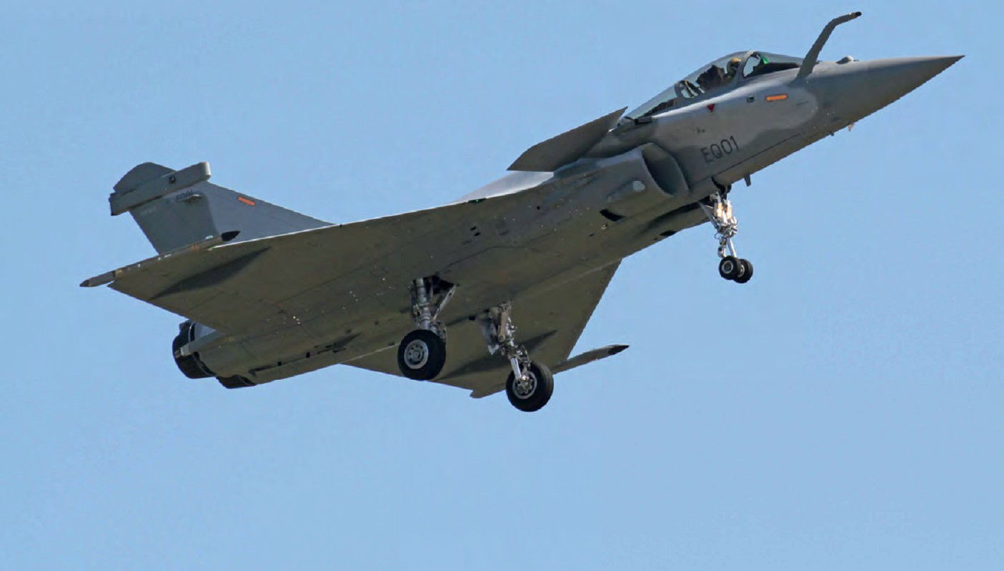 First single-seat Qatari Rafale