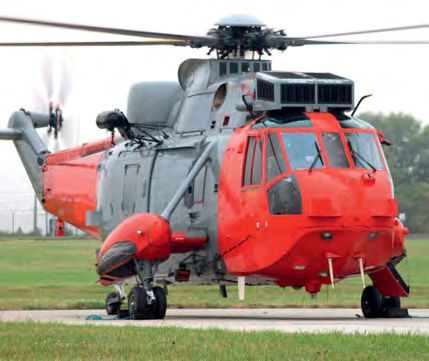 Sea Kings return to flight