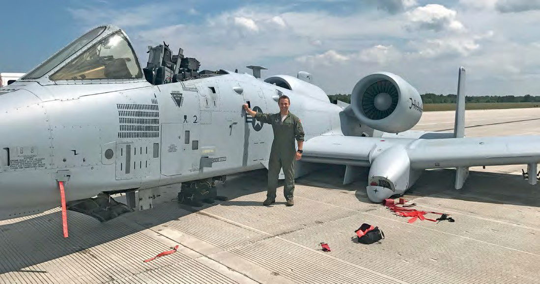 Close call for USAF A-10C