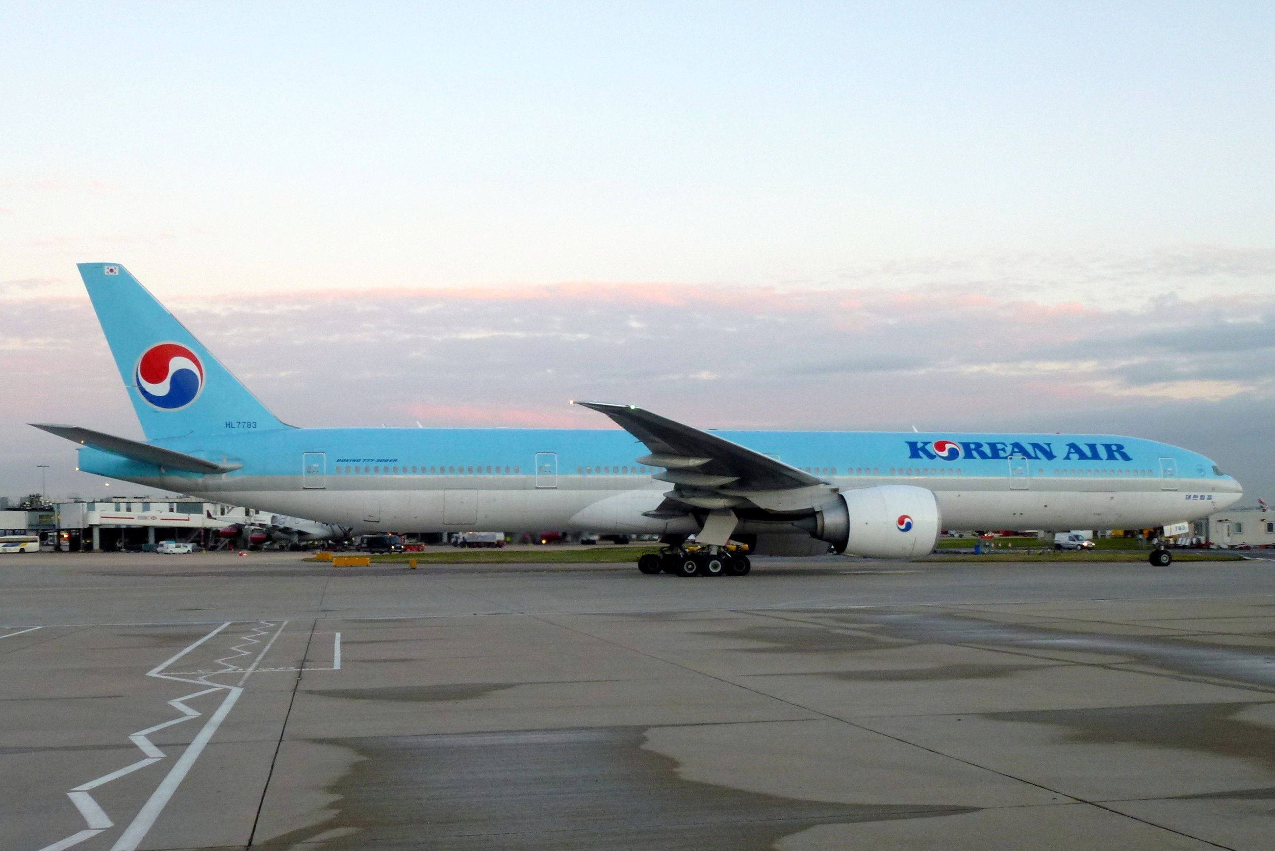 Korean Air to resume more long-haul links