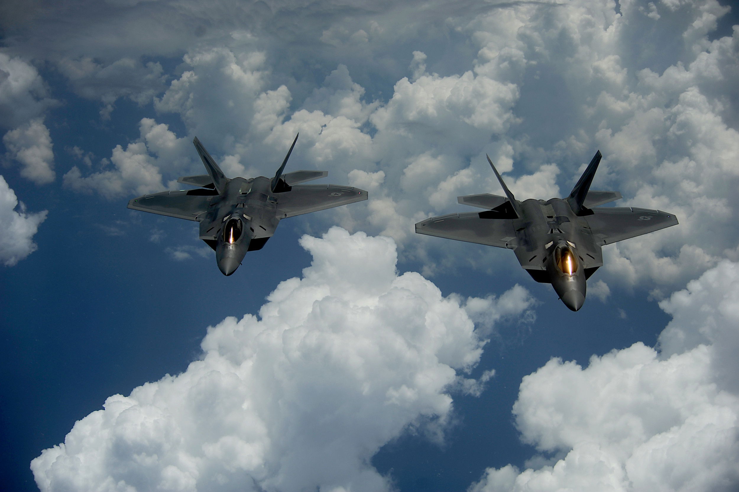 F-22 Raptors arrive at RAF Lakenheath for more Eastern Europe action