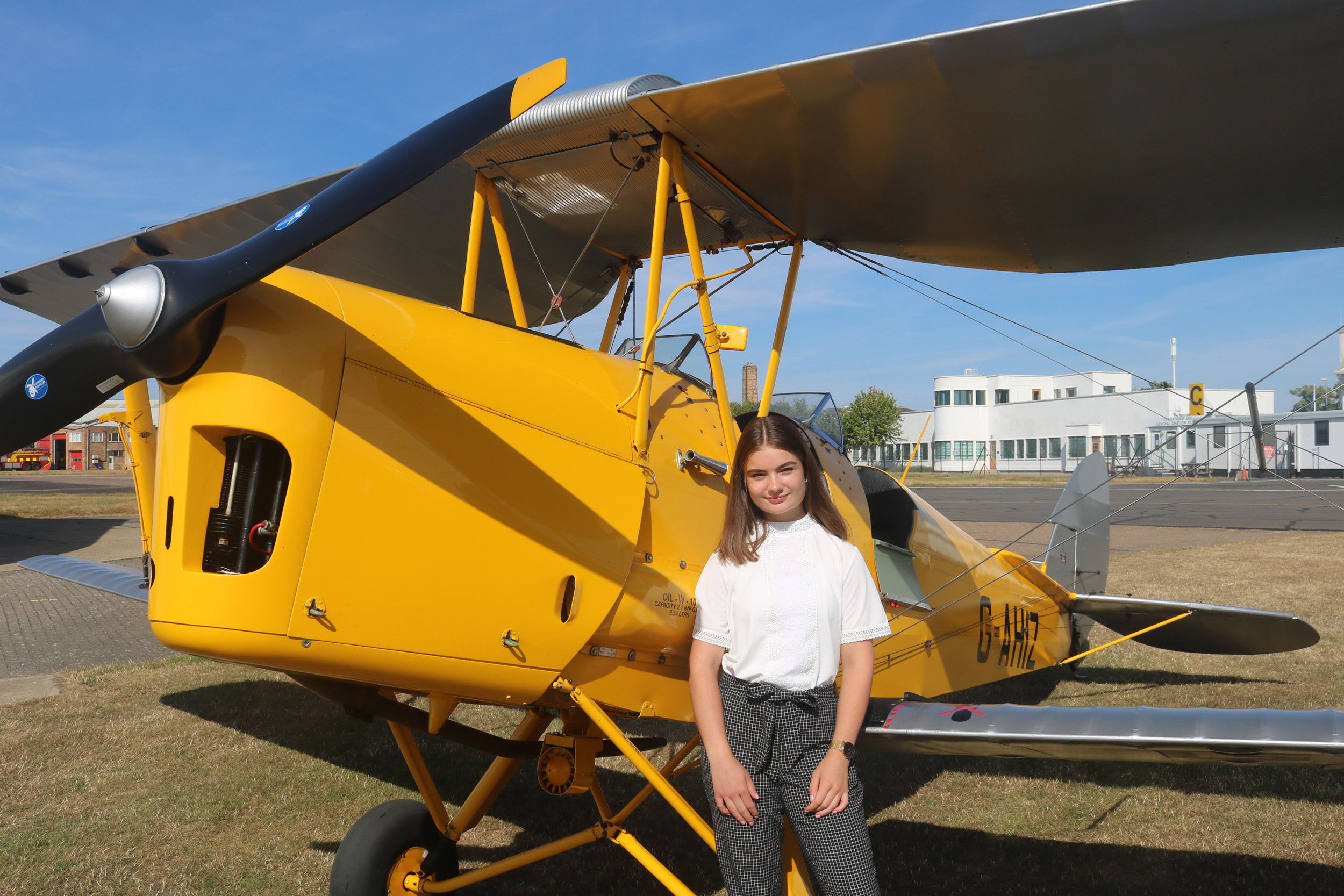 Winner of de Havilland flying scholarship revealed