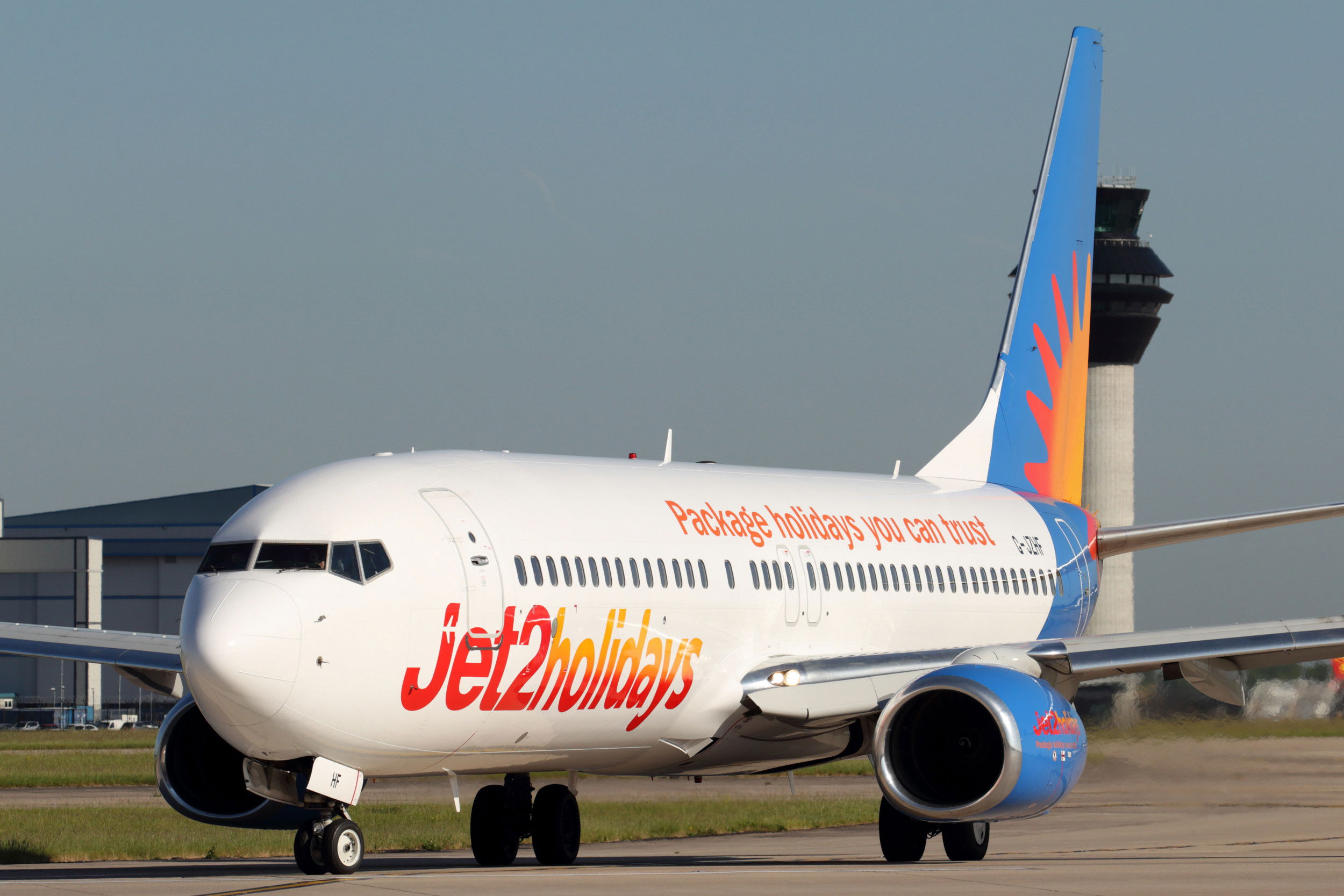 La tripulación del 737, asustada y distraída, se olvidó de poner el empuje máximo en el despegue