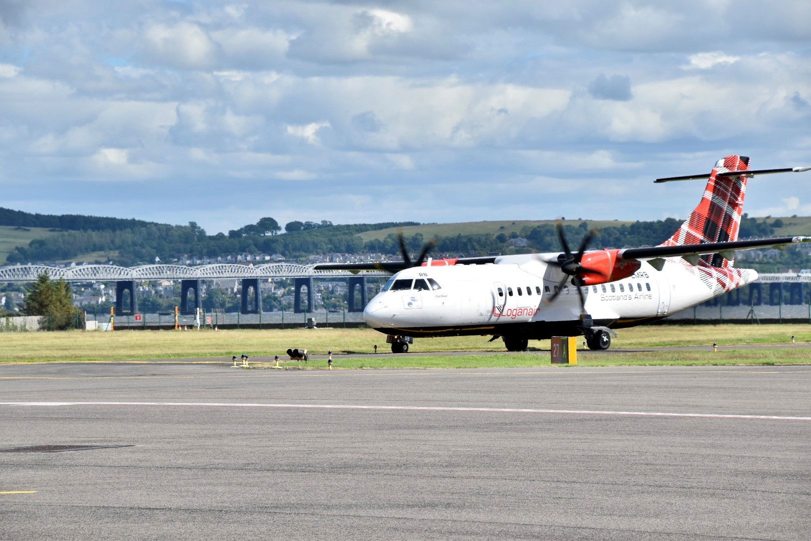 Loganair reveals a new London City service