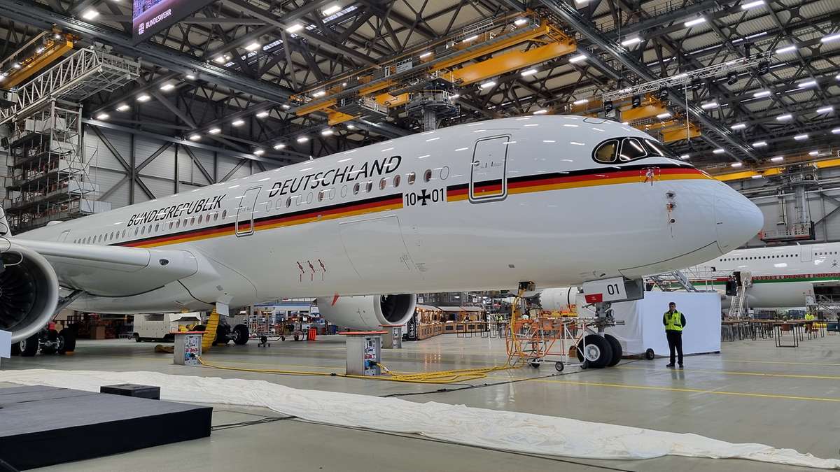 Luftwaffe receives second Airbus A350-900