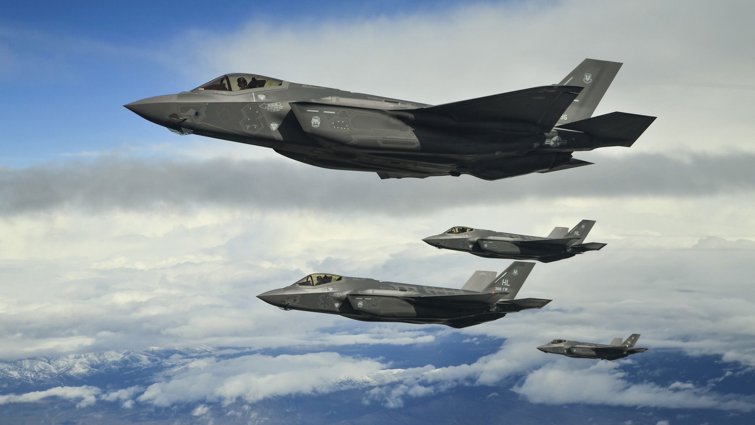 Lockheed Martin to build nearly 400 F-35s under new $30bn contract