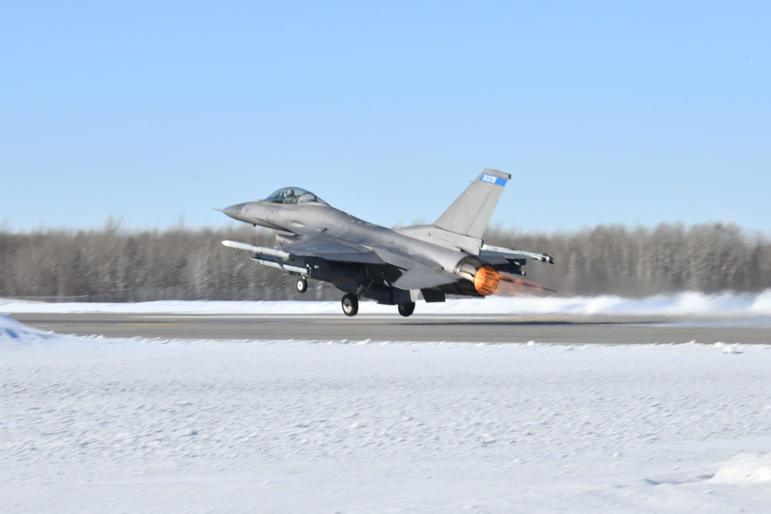 US Air National Guard updates 148th FW F-16s with new radar pods