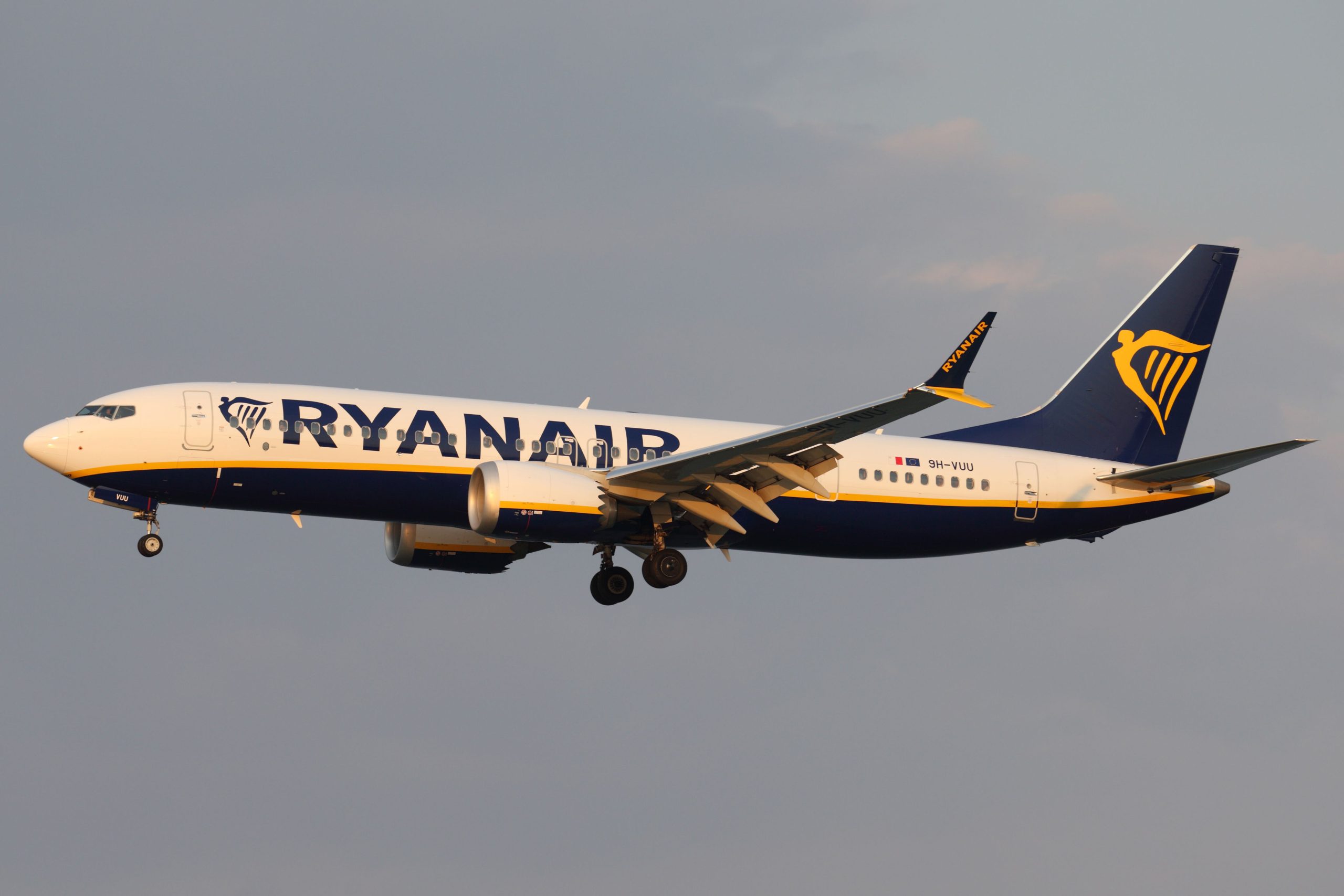 Un 737 MAX de Ryanair realiza un aterrizaje de emergencia en Chipre