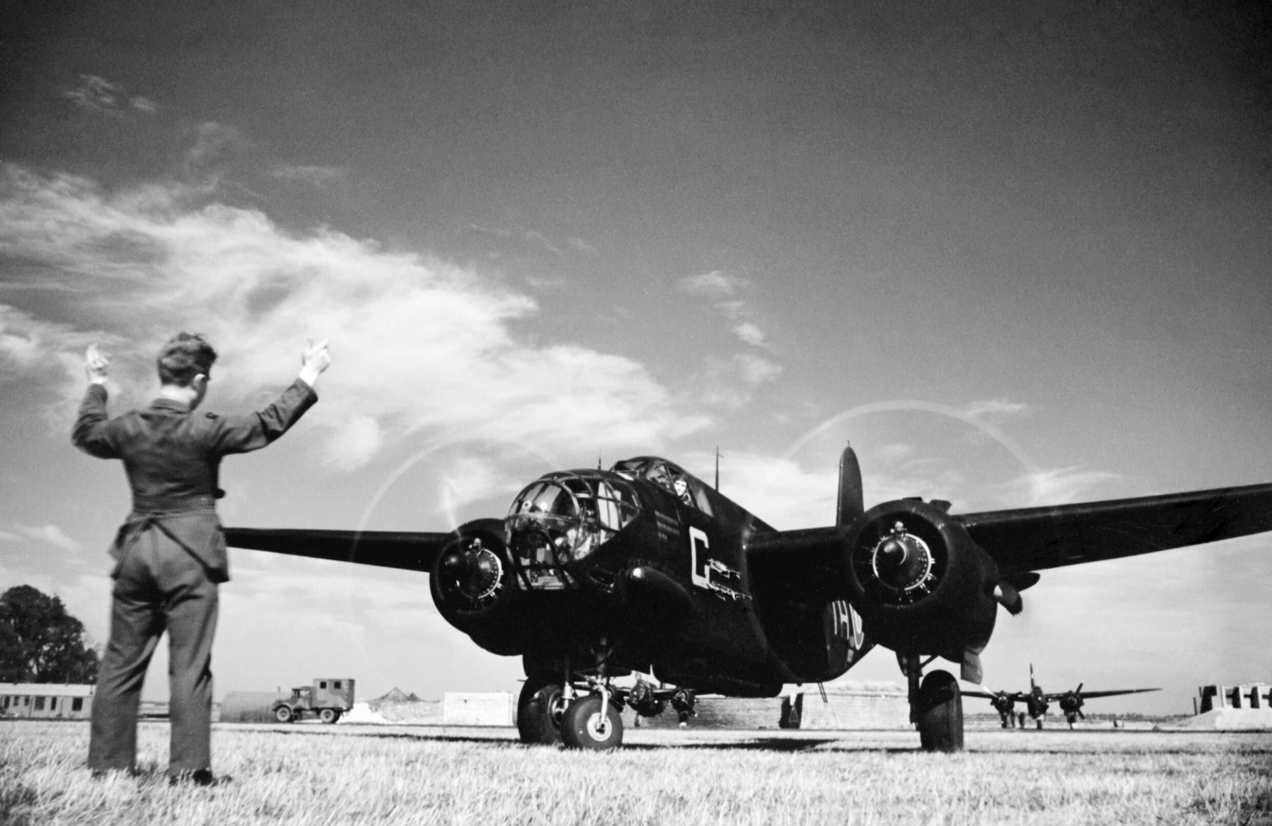 Airfield preservation group launches museum bid