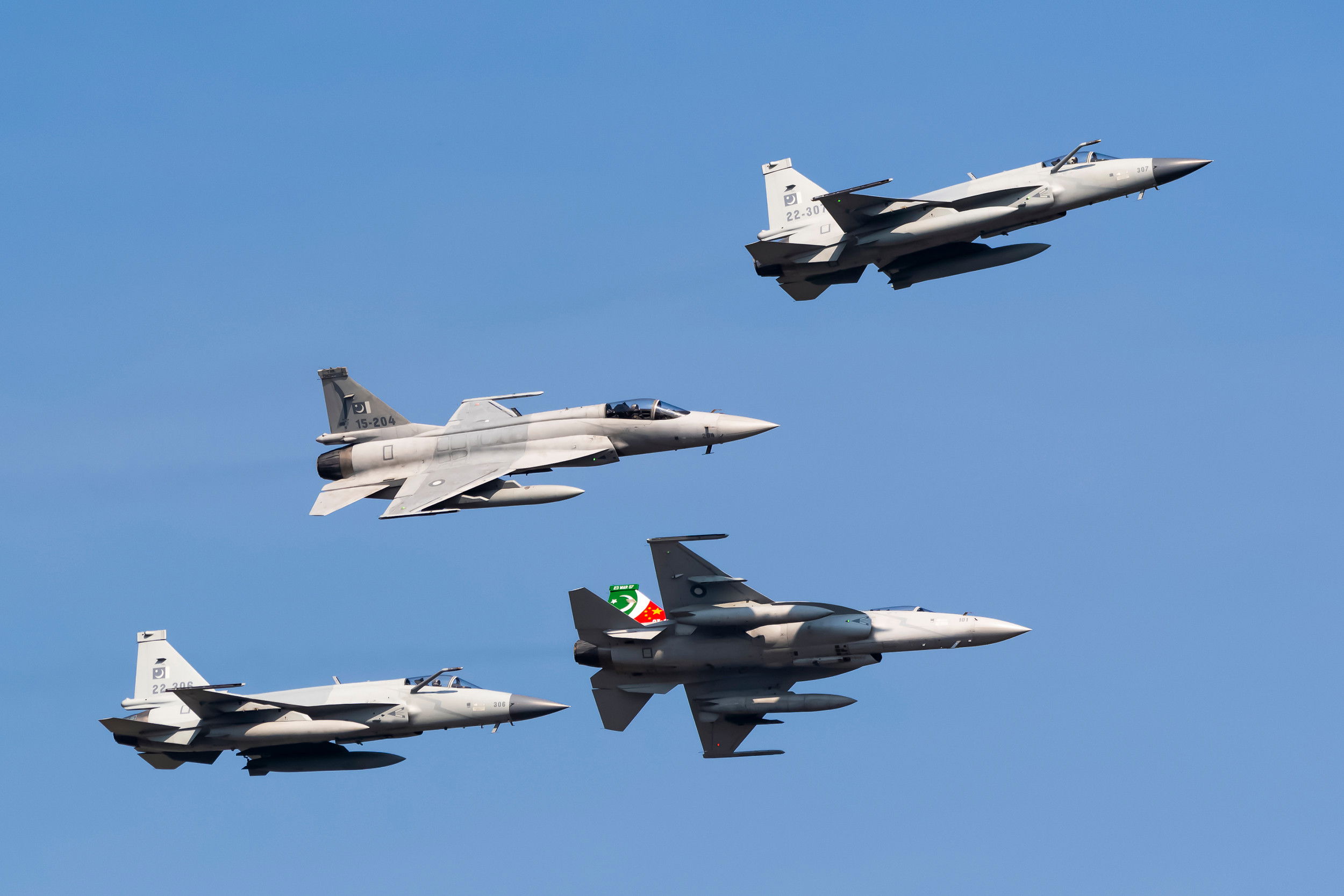 JF-17 Block III, J-10CE star in Pakistan Day Parade rehearsals