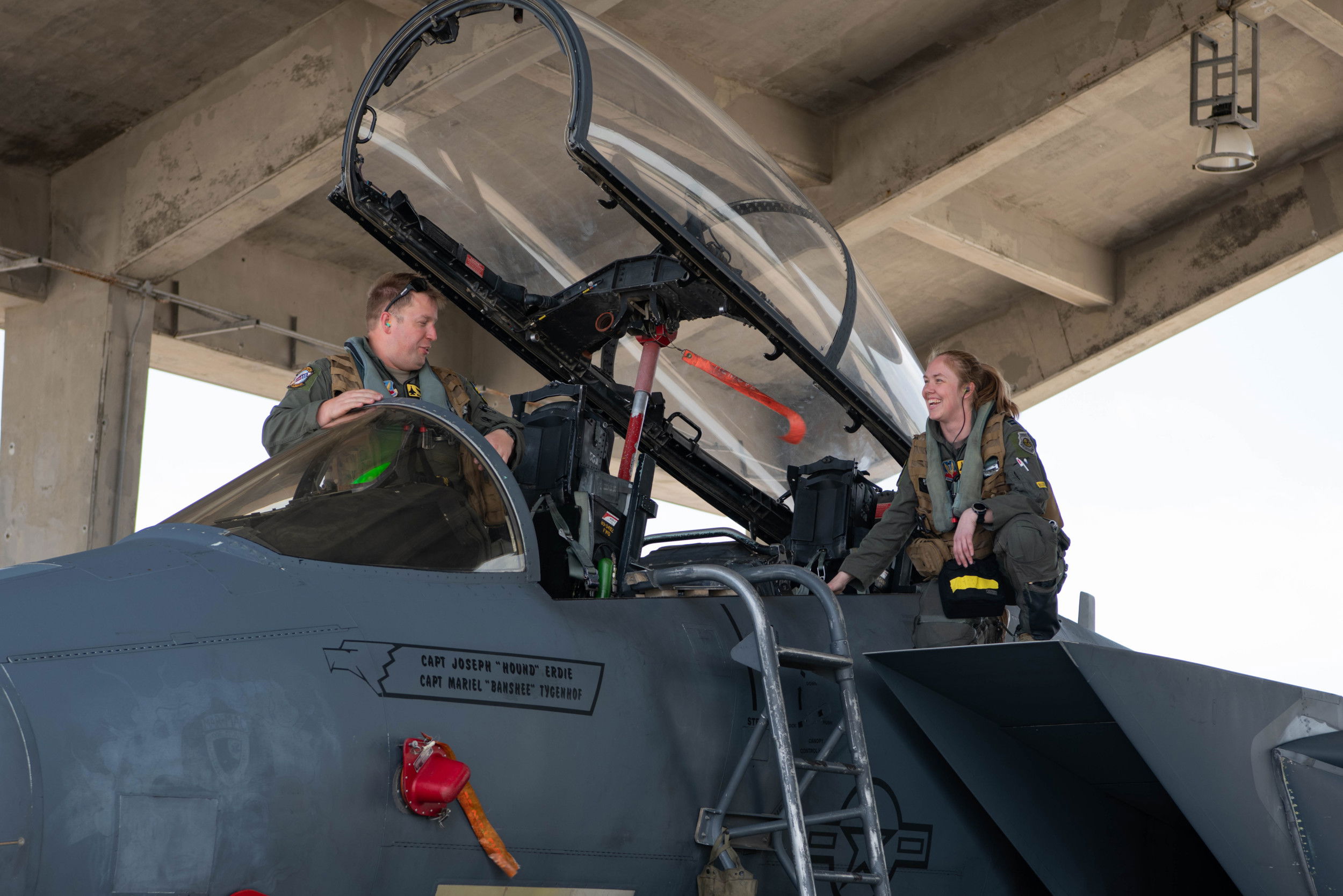 USAF deploys more F-35As and F-15Es to Kadena Air Base