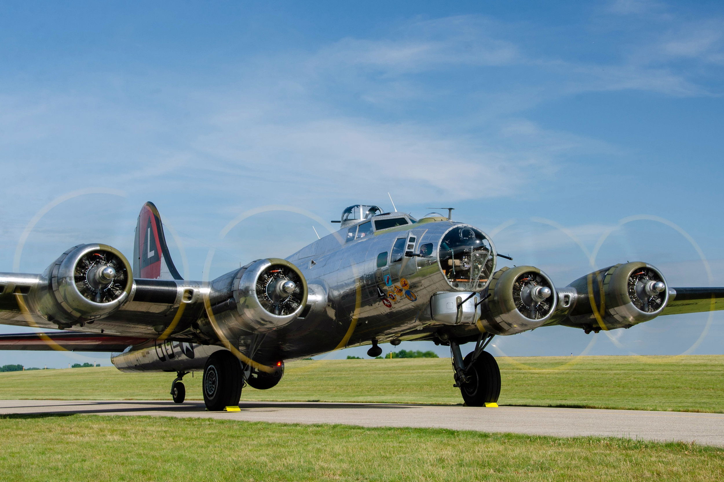 'Yankee Lady' en tierra… ¿podrían seguirle otros B-17?