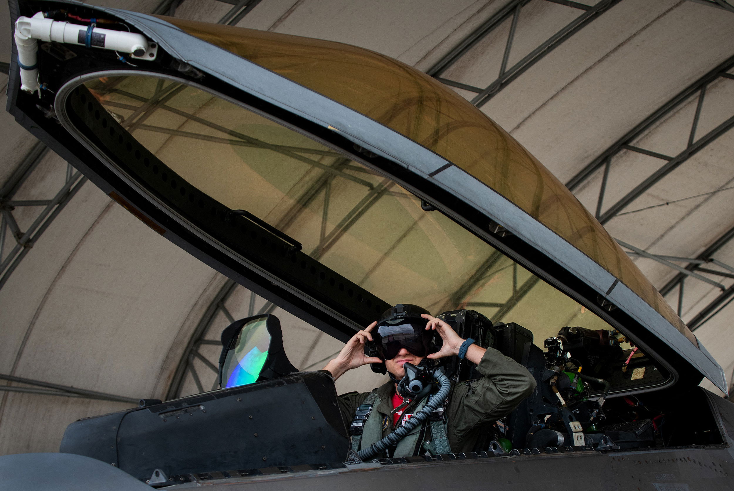 F-22A Raptor pilots test USAF’s next-gen helmet at Eglin AFB