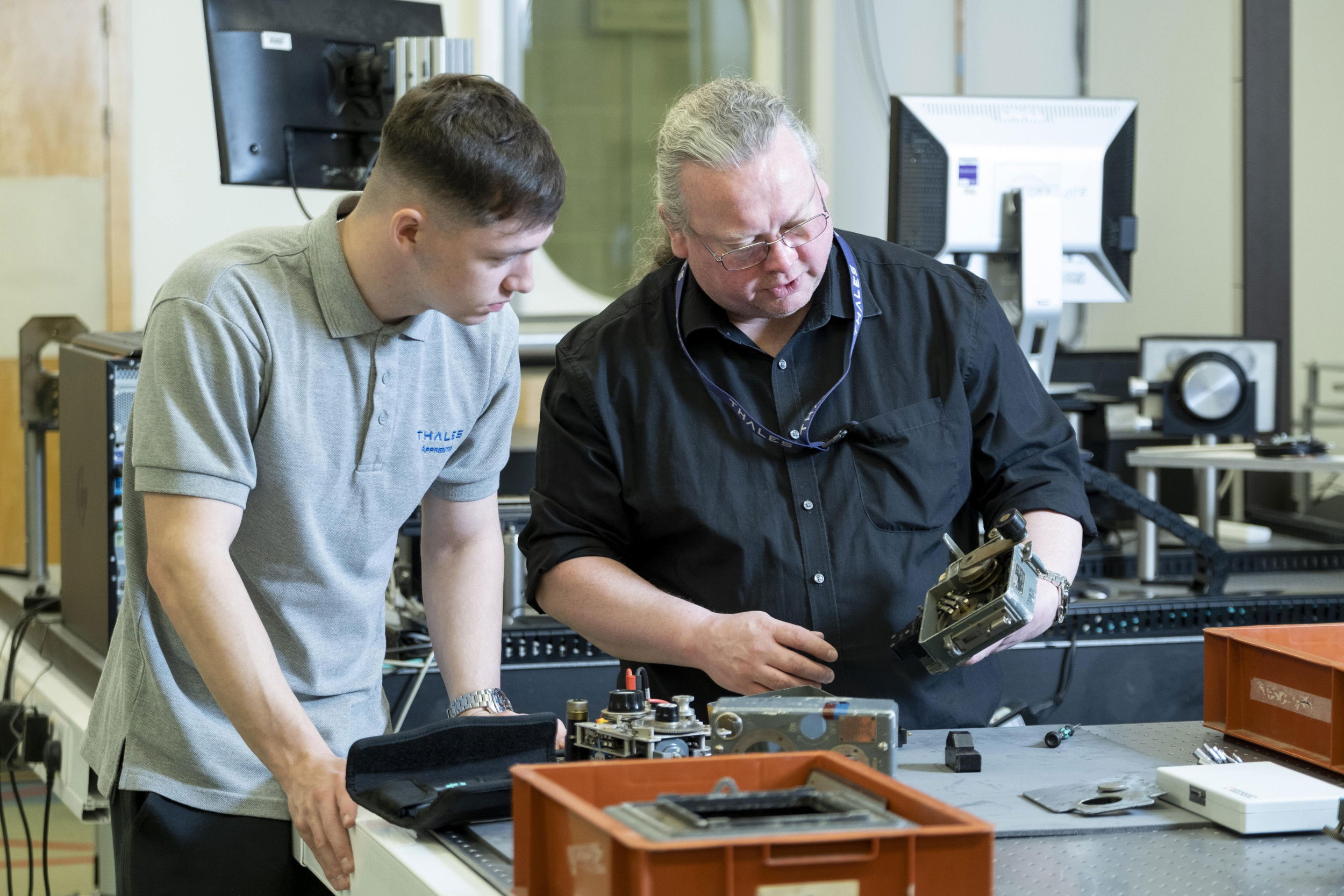 Se construyen cámaras de reconocimiento para el proyecto Spitfire