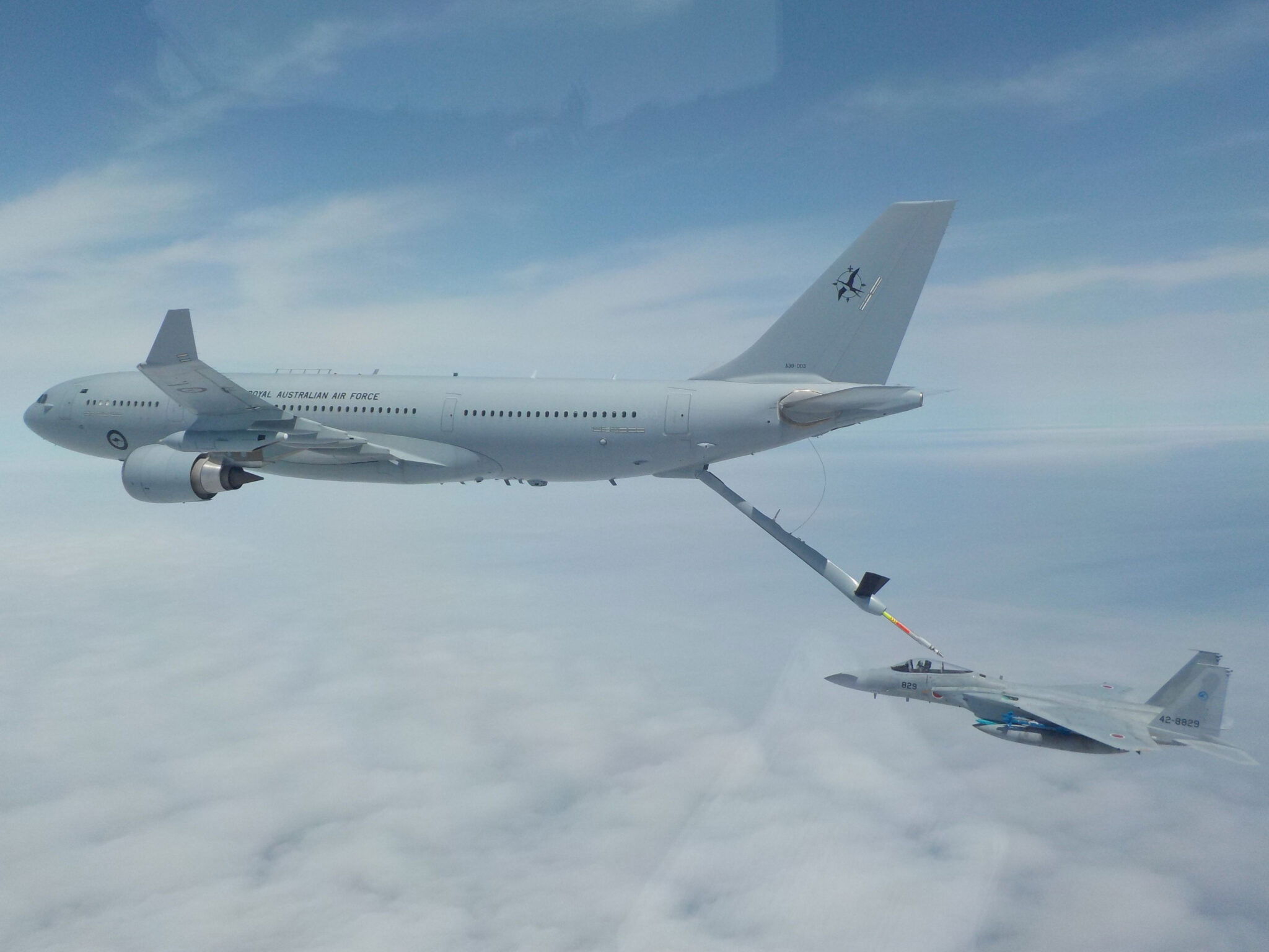 Australian KC-30A conducts refuelling trials with JASDF F-15Js