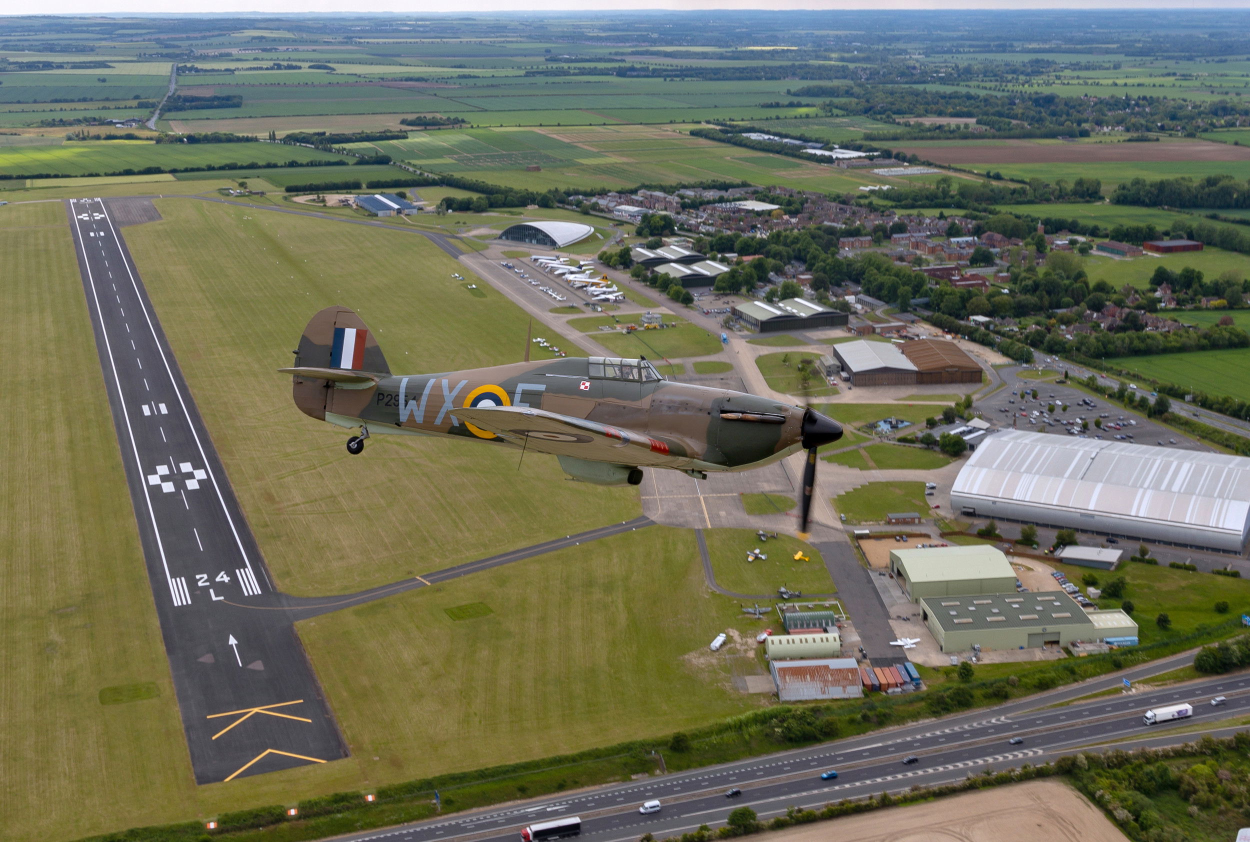 New dual scheme for Duxford Hurricane