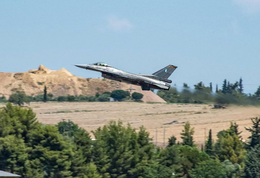 Grecia recibe el décimo F-16 "Viper" mejorado