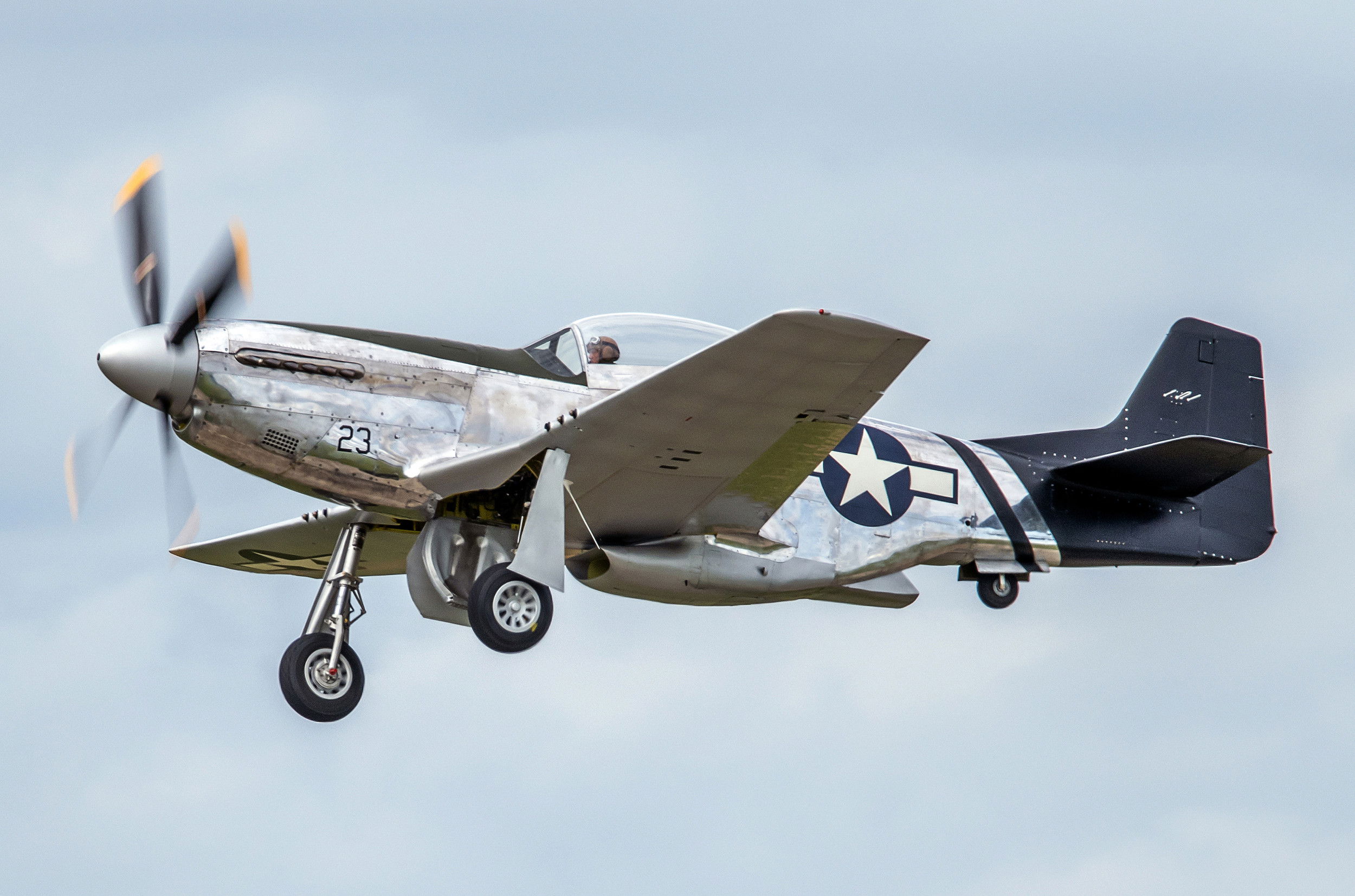 Rebuilt Mustang flies at Sywell