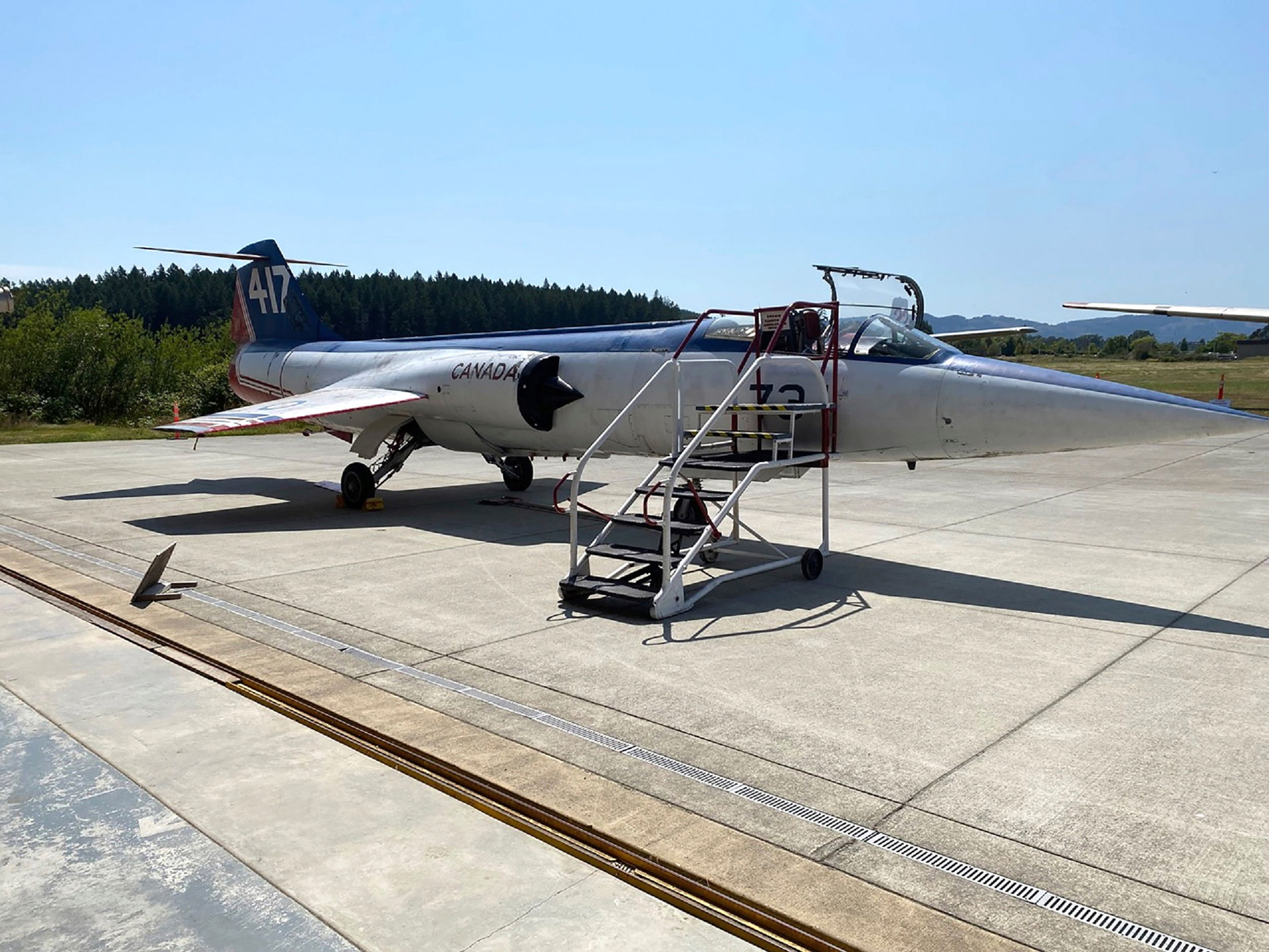 Starfighter to be repainted at new home