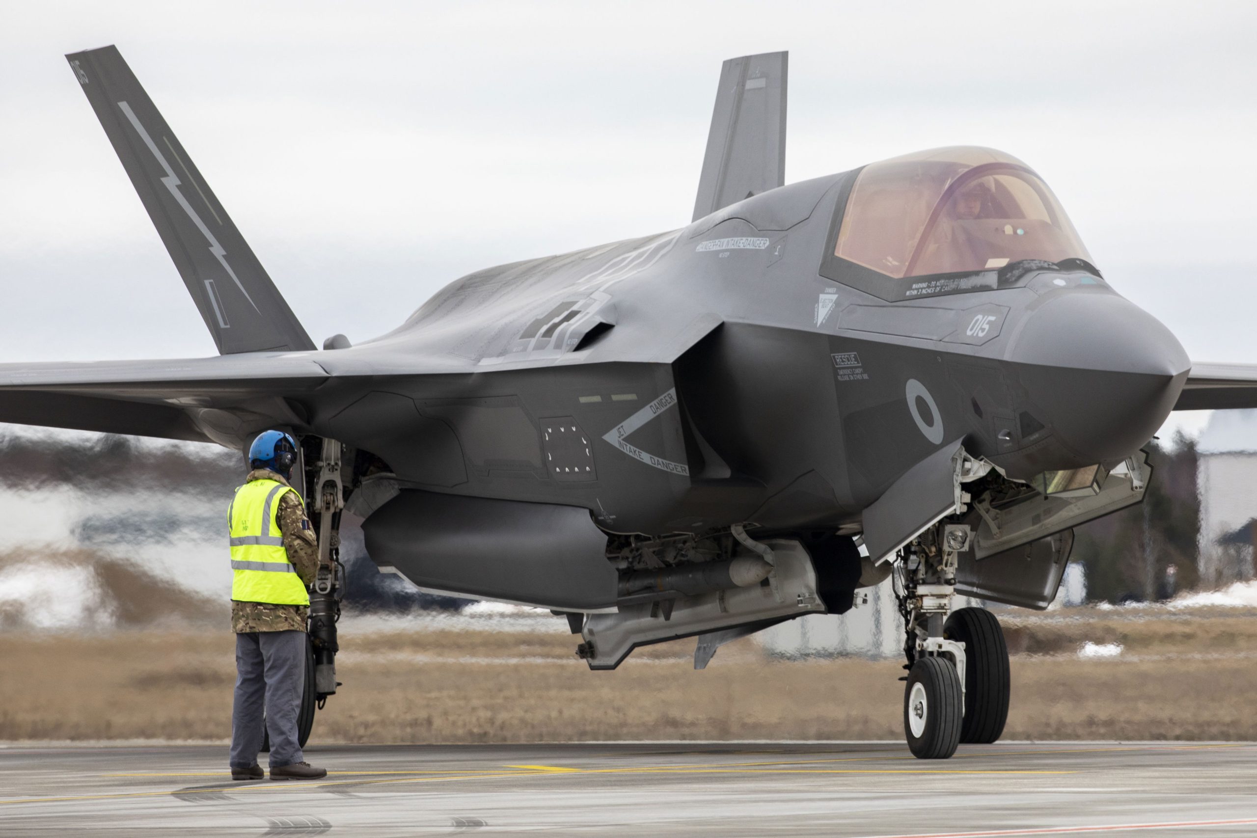 UK MOD told to consider advantages of operating mixed F-35A/B fleet