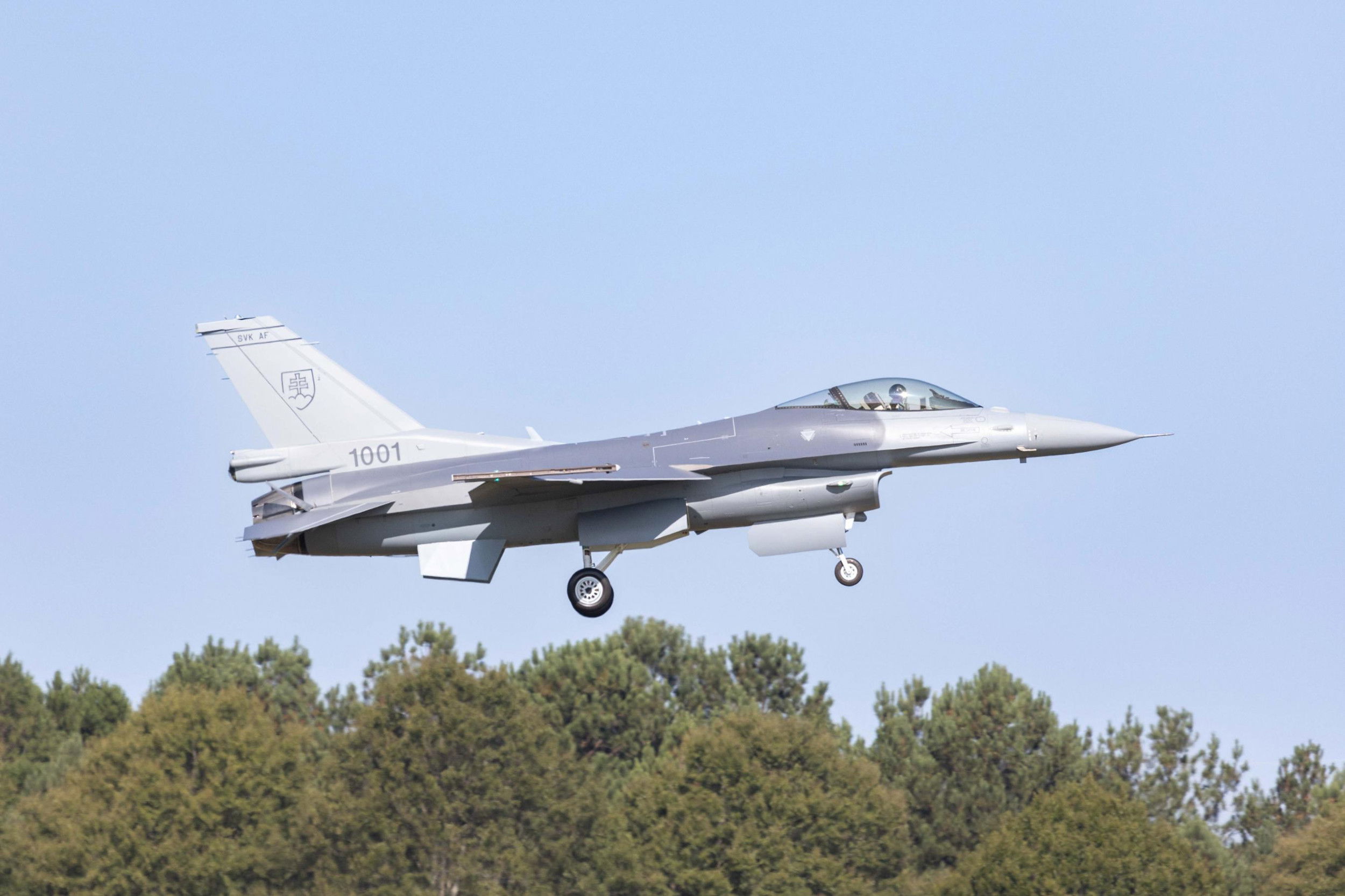 Slovakia’s first F-16 Block 70 completes maiden flight