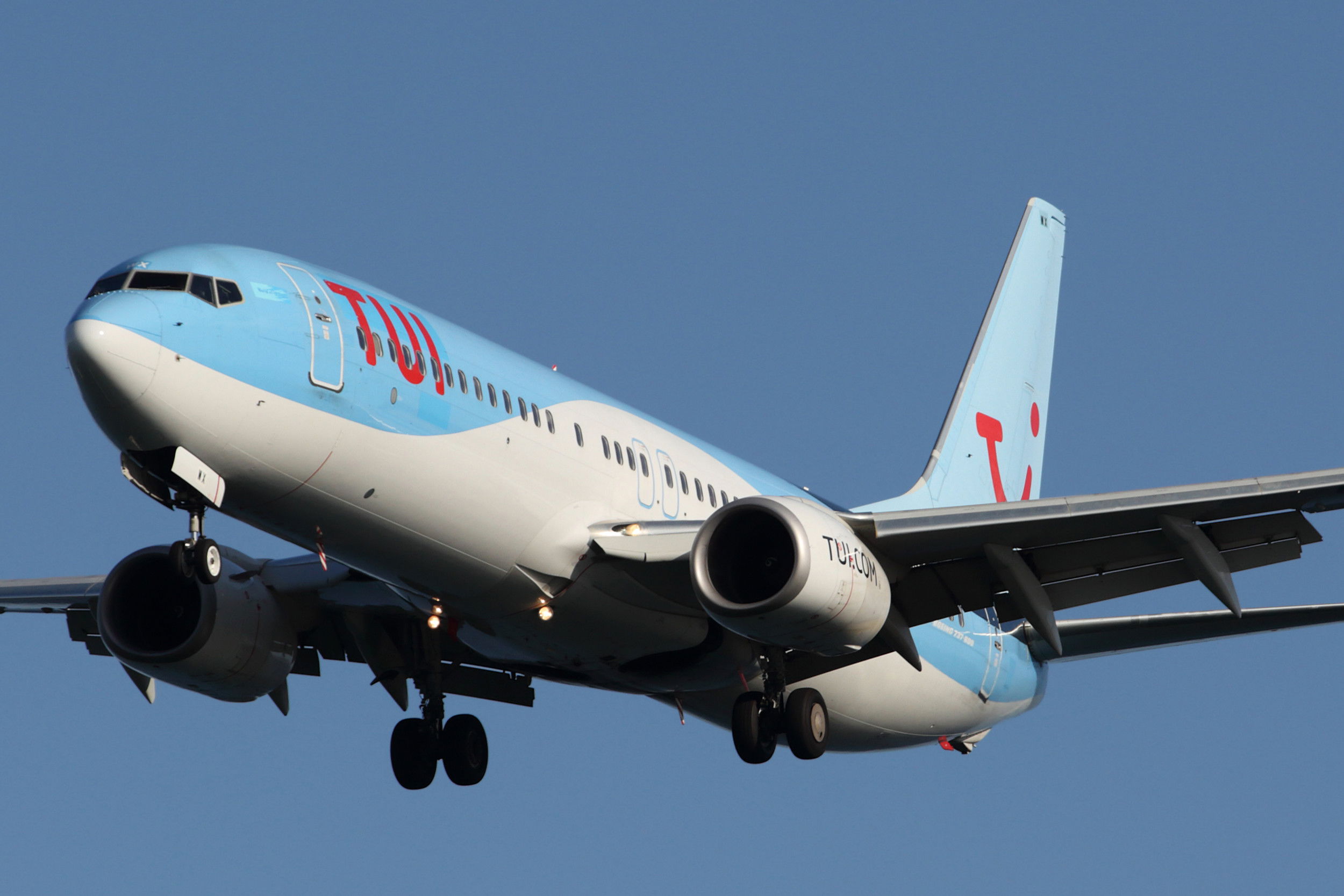 El Boeing 737 de TUI se sale de la pista en Leeds Bradford