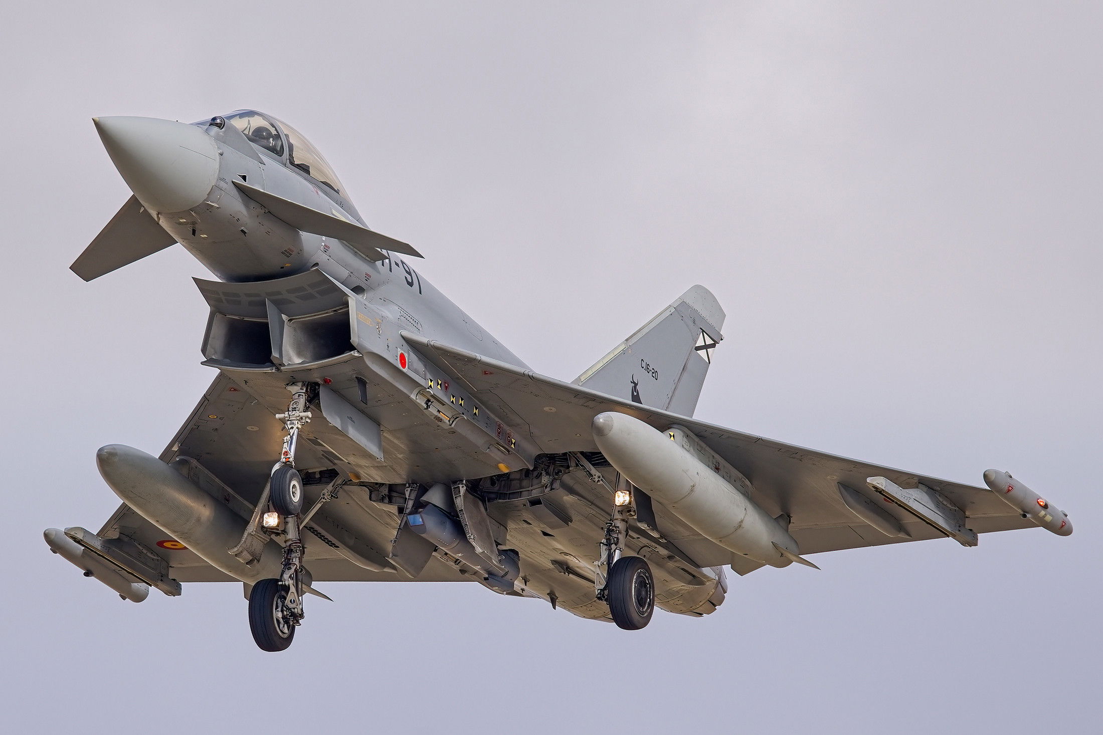 Spanish Typhoon testbed supports Sniper pod trials