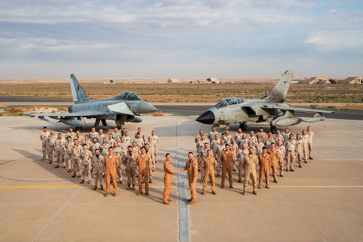 Italian Tornados relieve Eurofighters on deployment in Kuwait