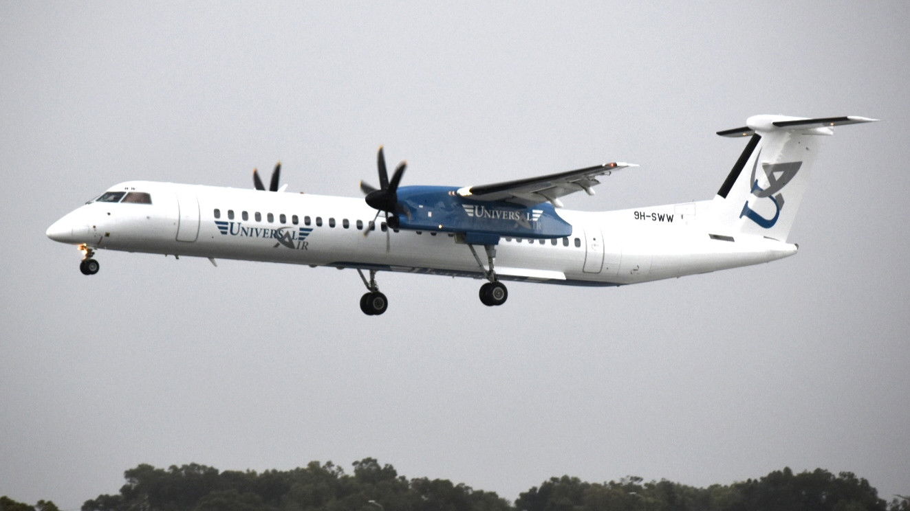 Malta's Universal Airlines accepts maiden Dash 8