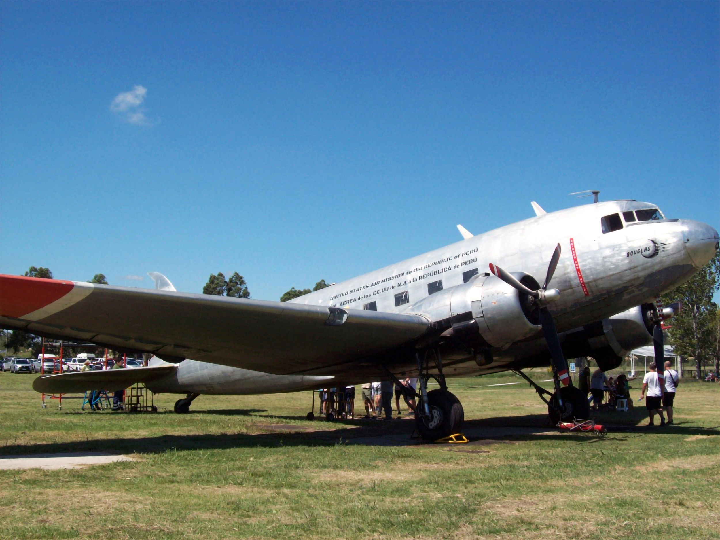 DC-3 taxies in return to the sky project