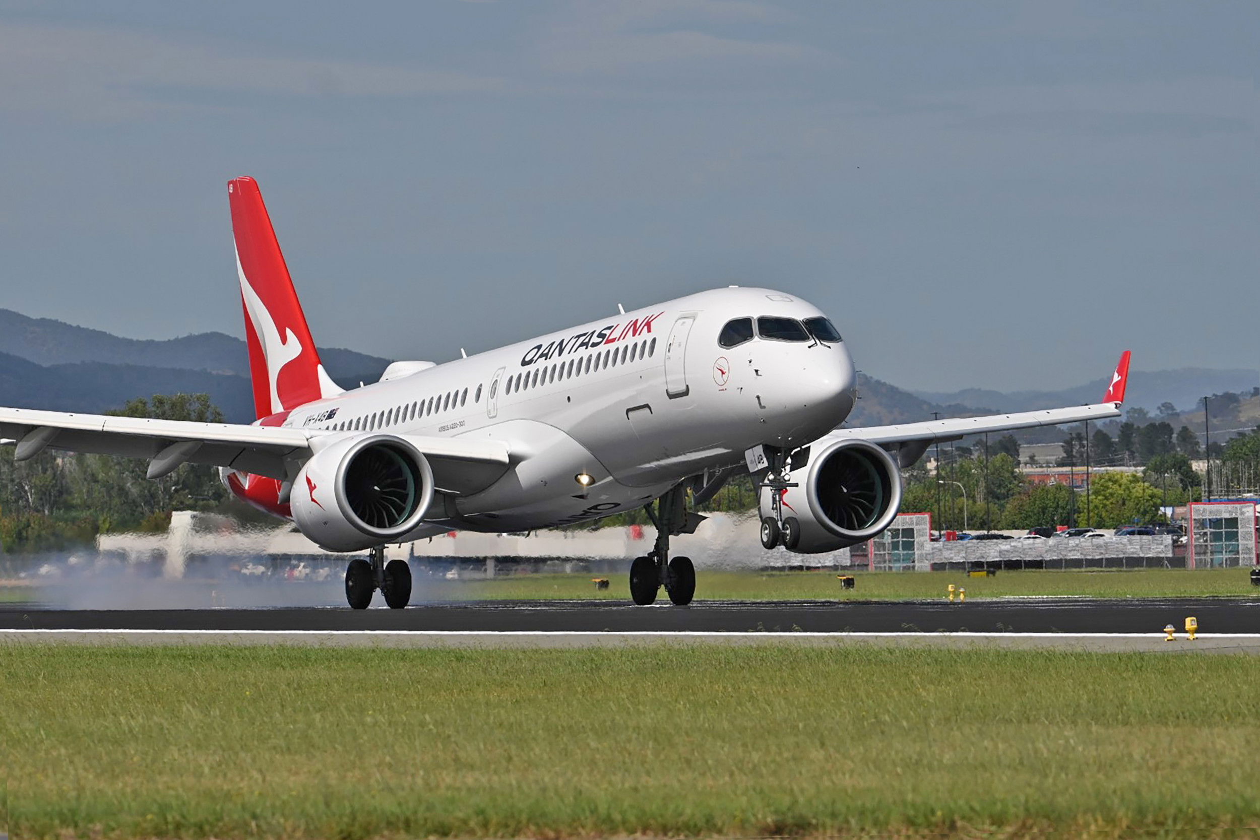 Qantas welcomes Airbus A220
