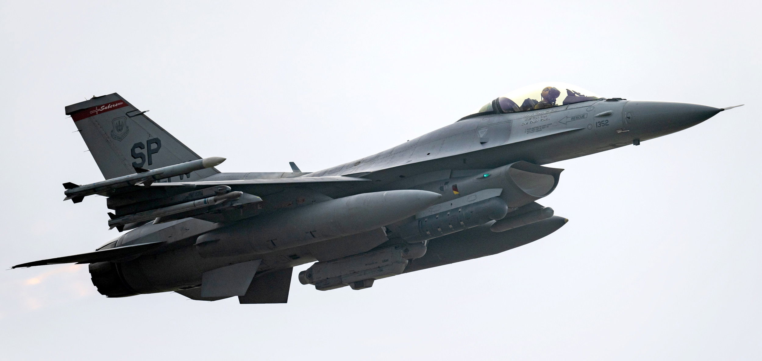 Spangdahlem ‘Viper’ pilots demo ACE skills