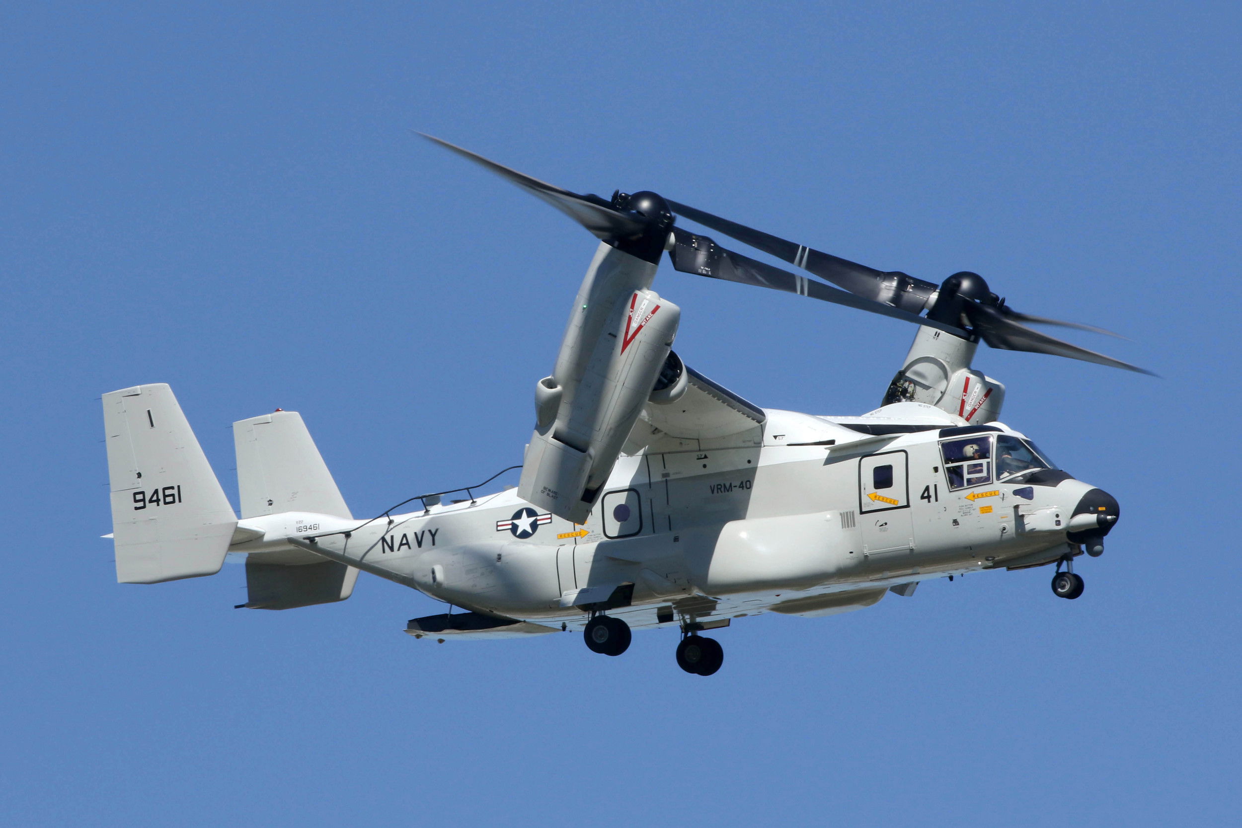 VRM-40 welcomes first CMV-22B to Norfolk