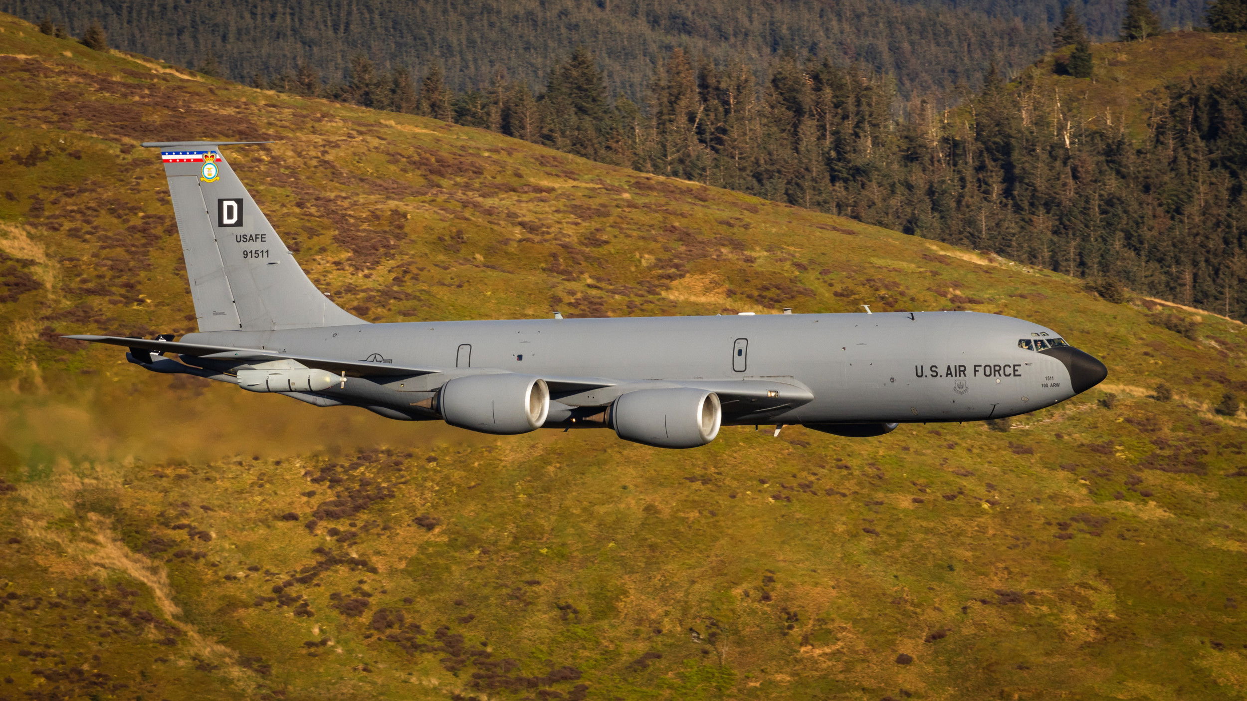 First visit of a KC-135 to the Mach Loop