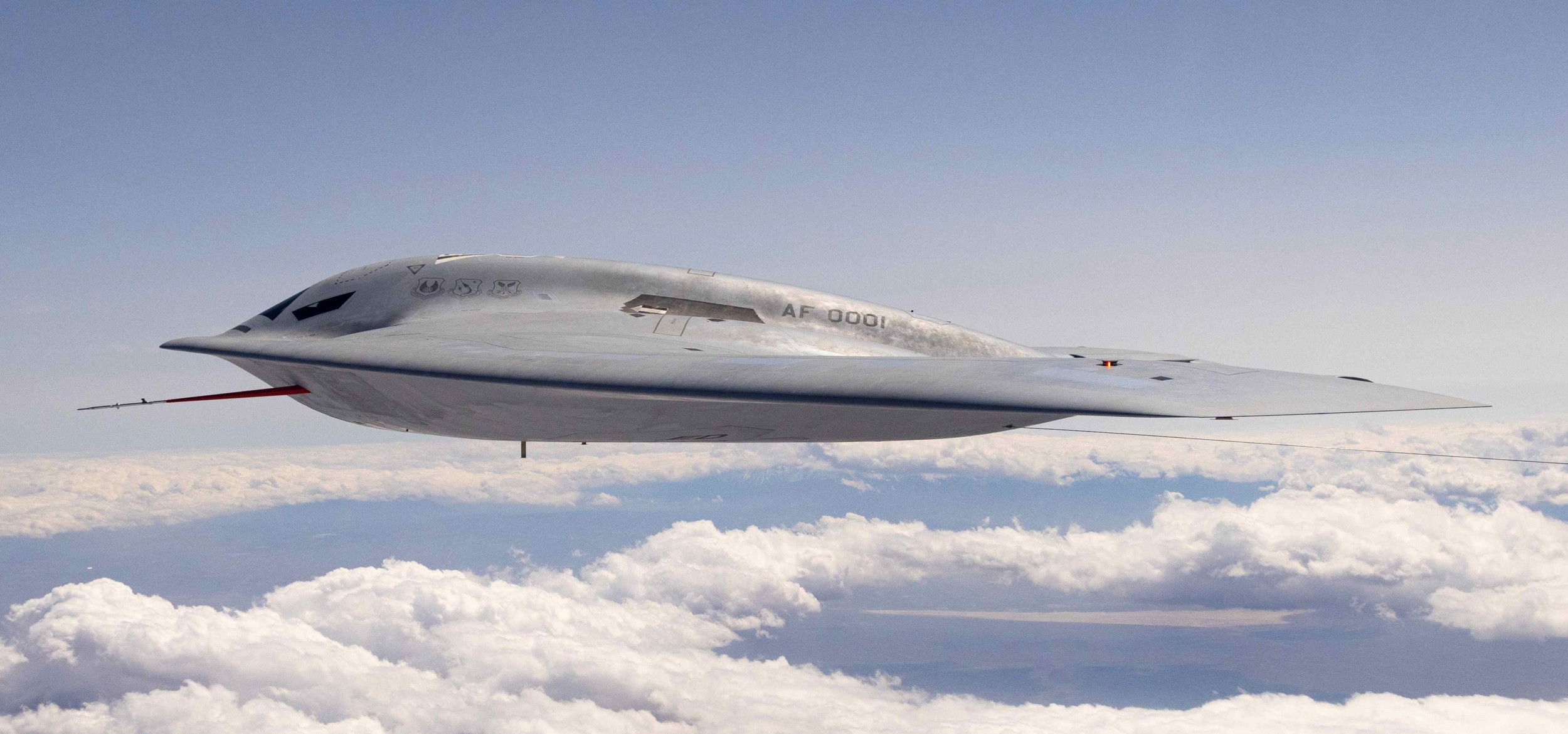 First photos of the B-21 Raider airborne