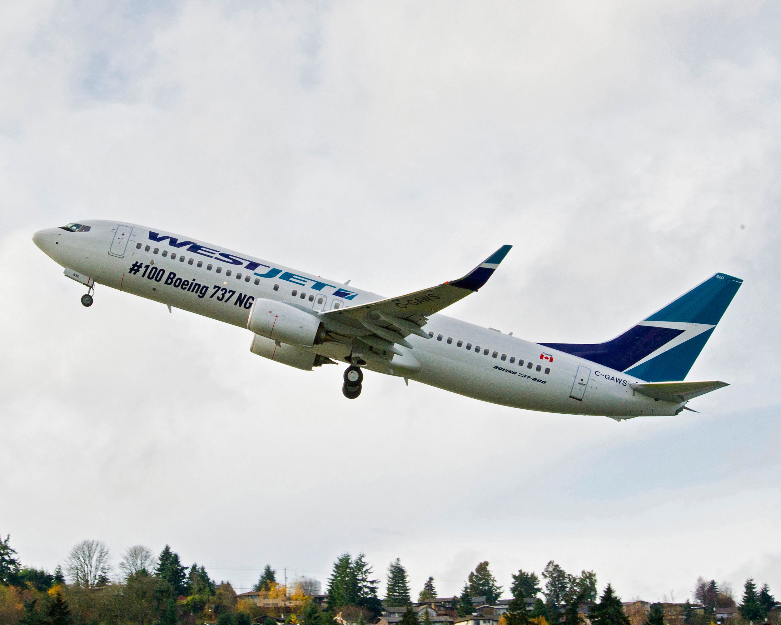 WestJet launches third transatlantic route to Edinburgh