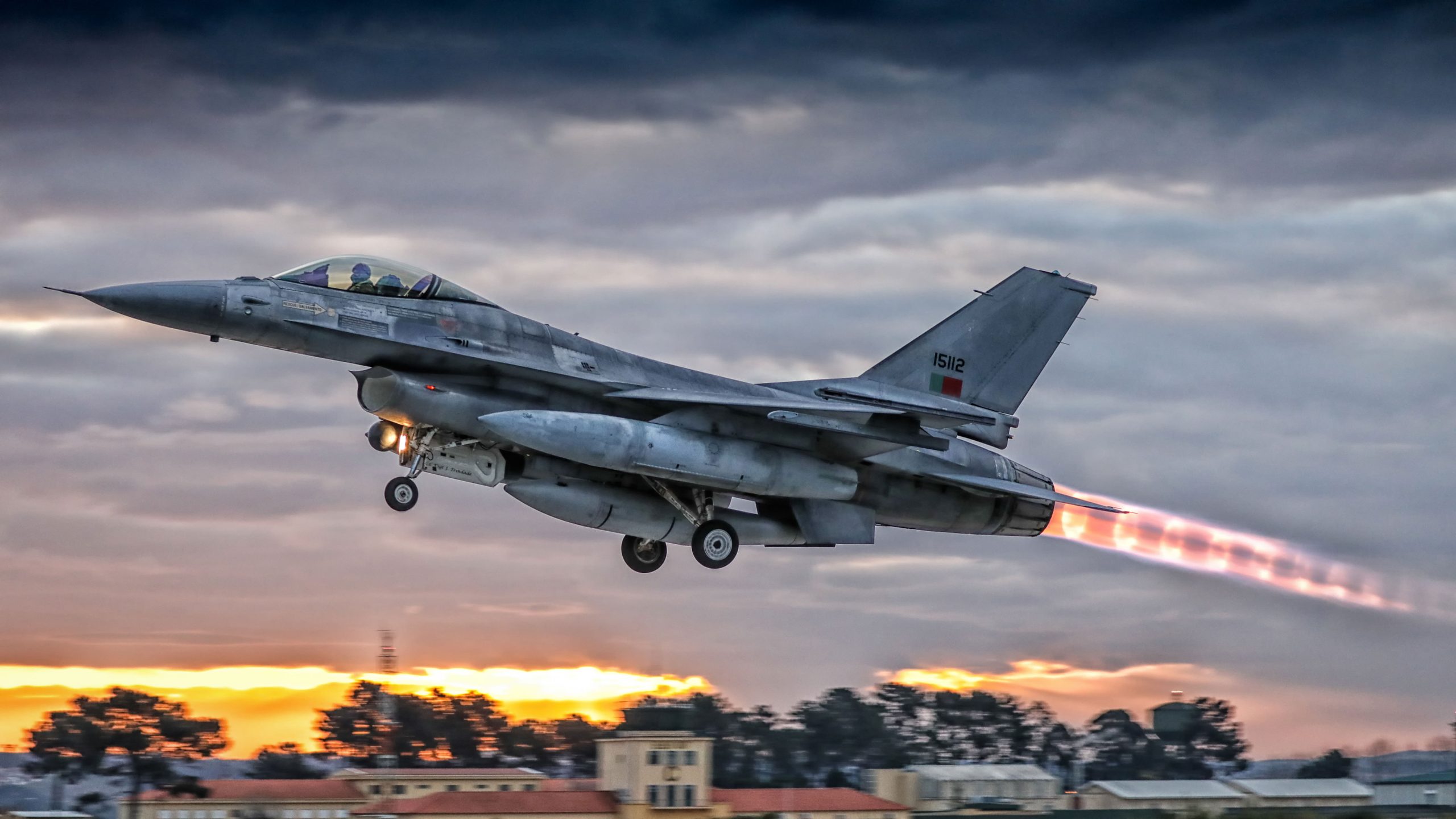 Behind the scenes: Portugal deploying F-16s to Iceland