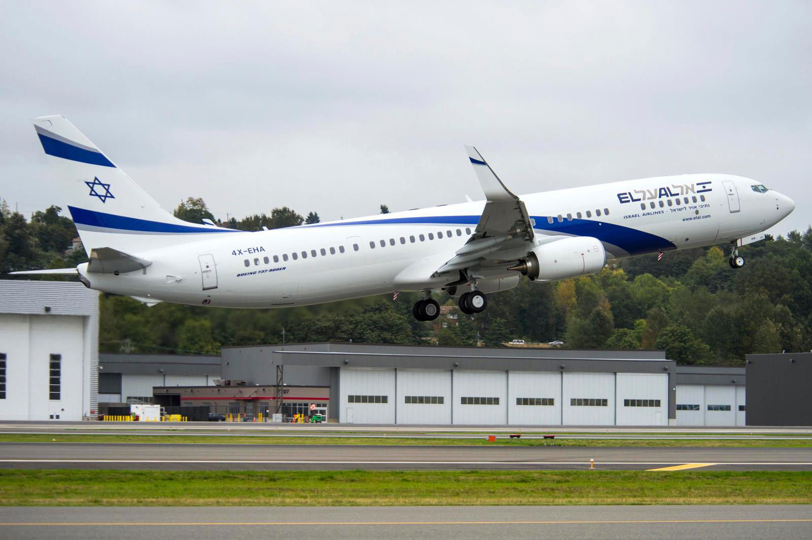 EL AL seals its largest ever aircraft order
