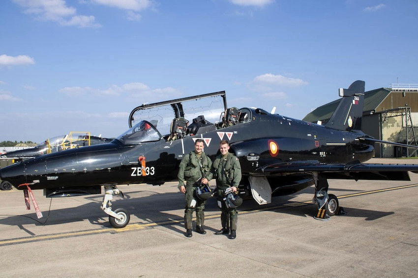 RAF pilots graduate from Qatari Hawk Squadron