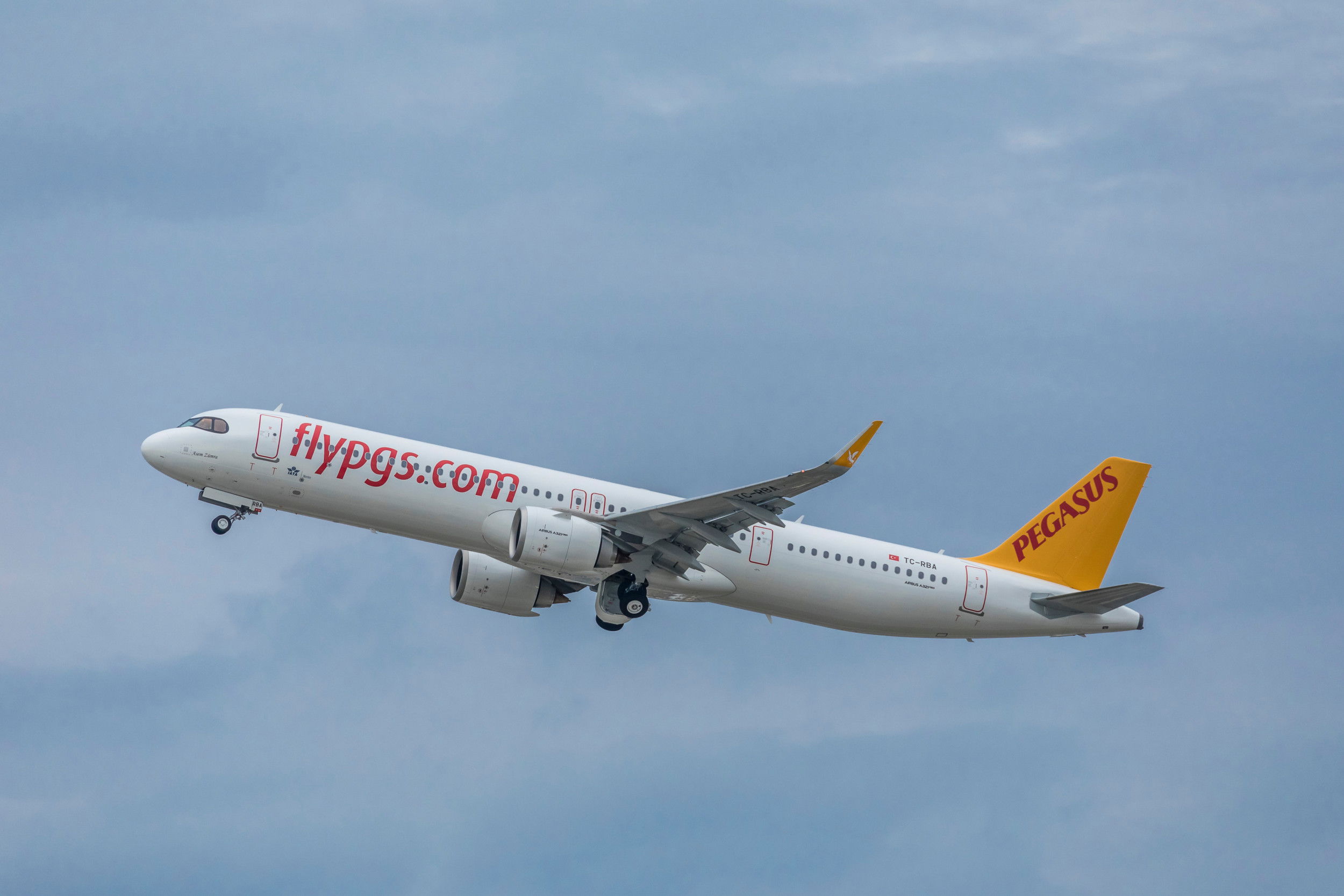 Pegasus Airlines AI-generated in-flight announcements