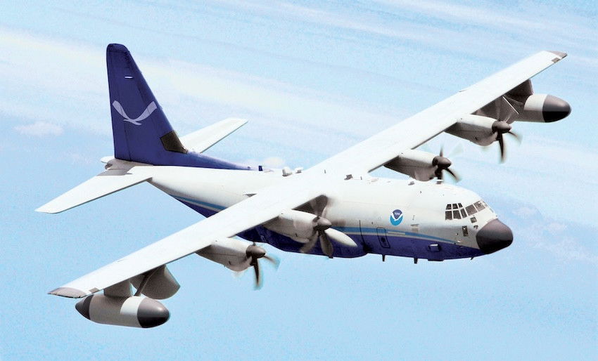 NOAA Orders Super Hercules ‘Hurricane Hunters’