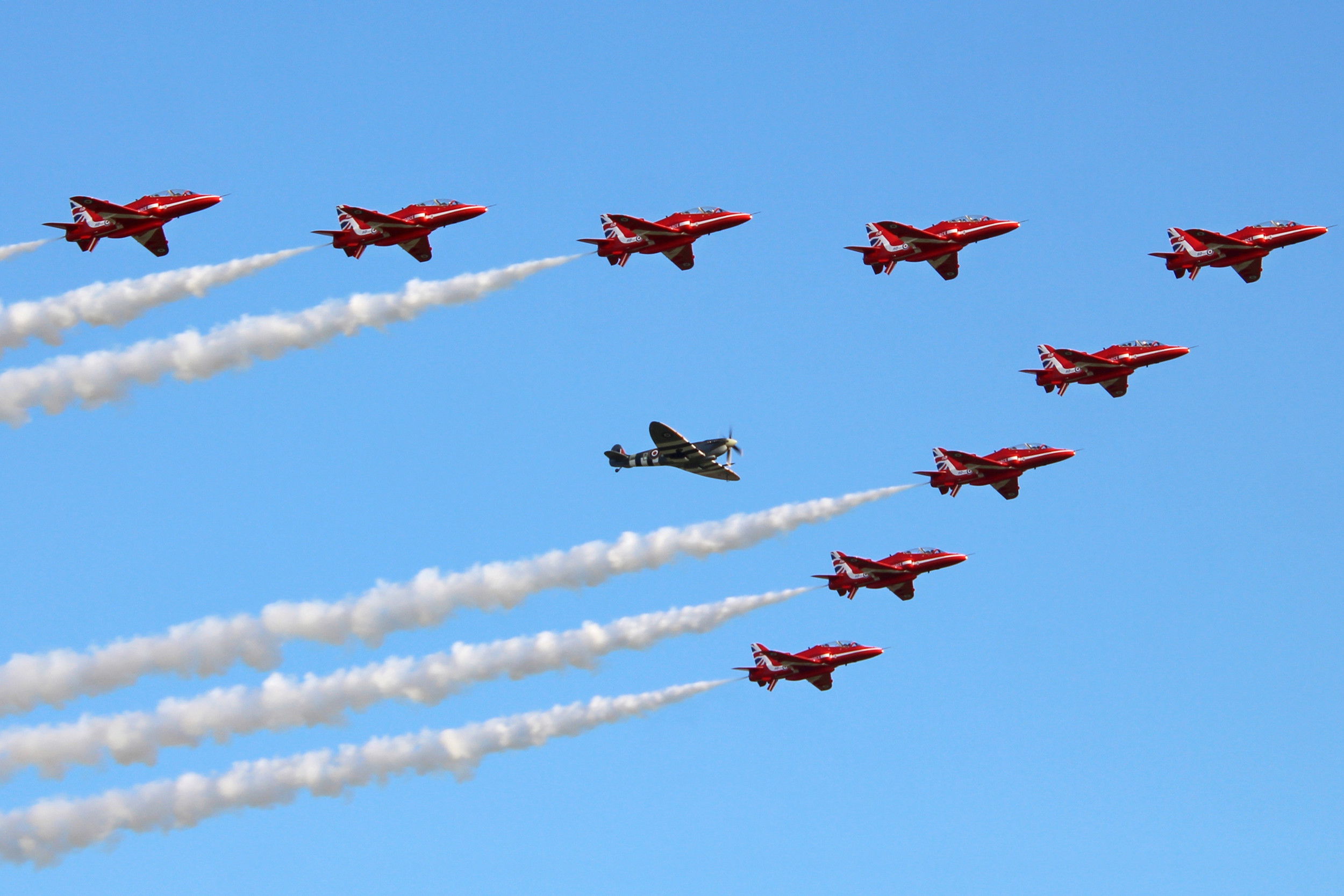 Ray Hanna remembered as Red Arrows celebrate 60 years