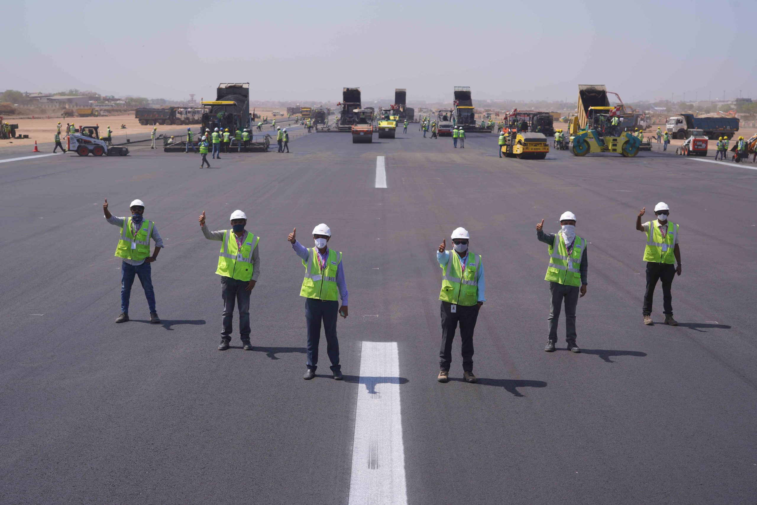 Which airport completed runway resurfacing in a national record time?