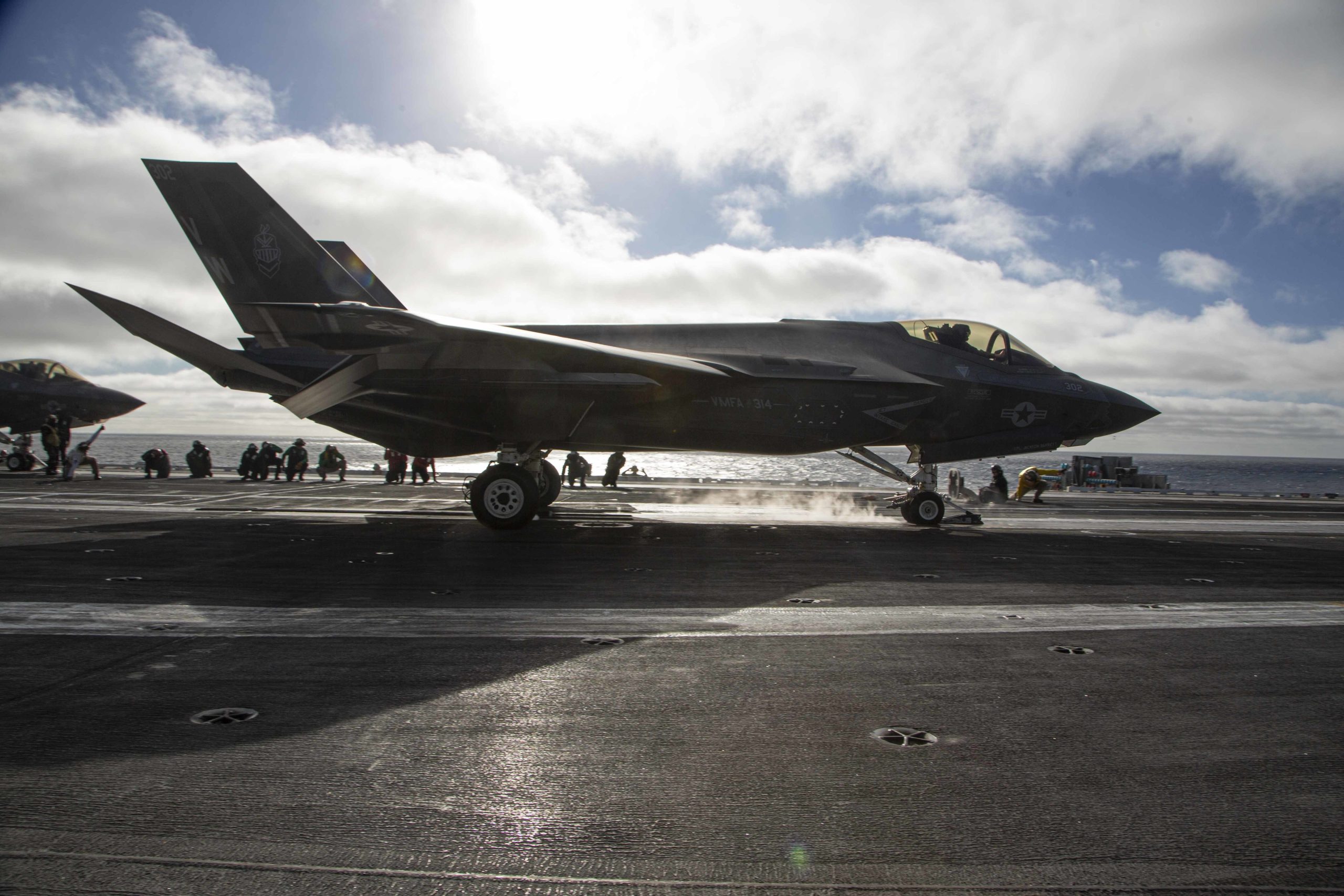 USMC one step closer to deploying the F-35C aboard carriers