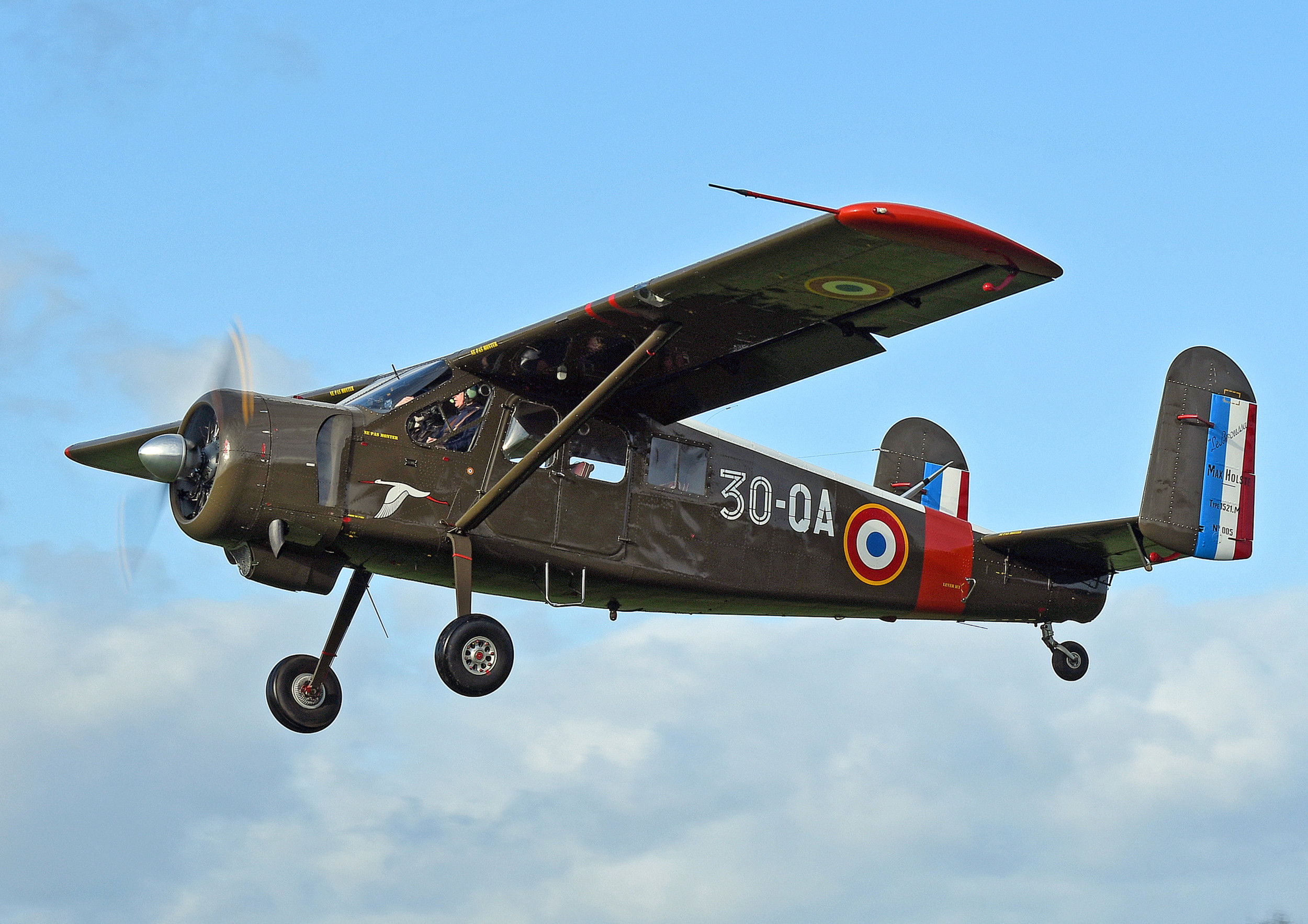 Broussard vuelve a los cielos de Wiltshire