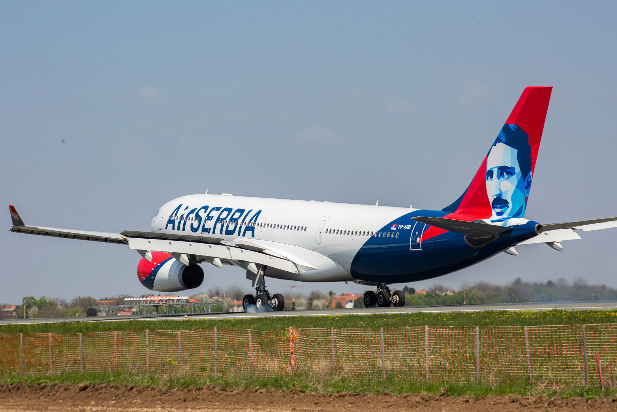Air Serbia se traslada a la Terminal 1 del aeropuerto JFK
