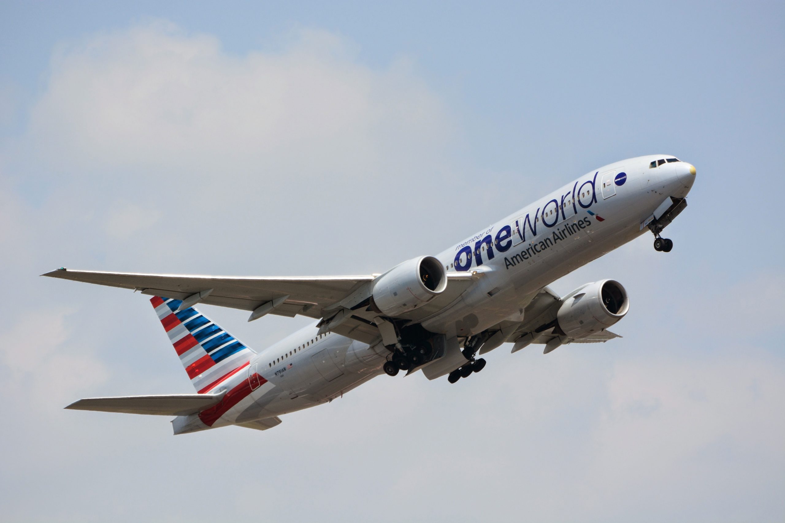Oneworld reveals path to net zero emissions by 2050